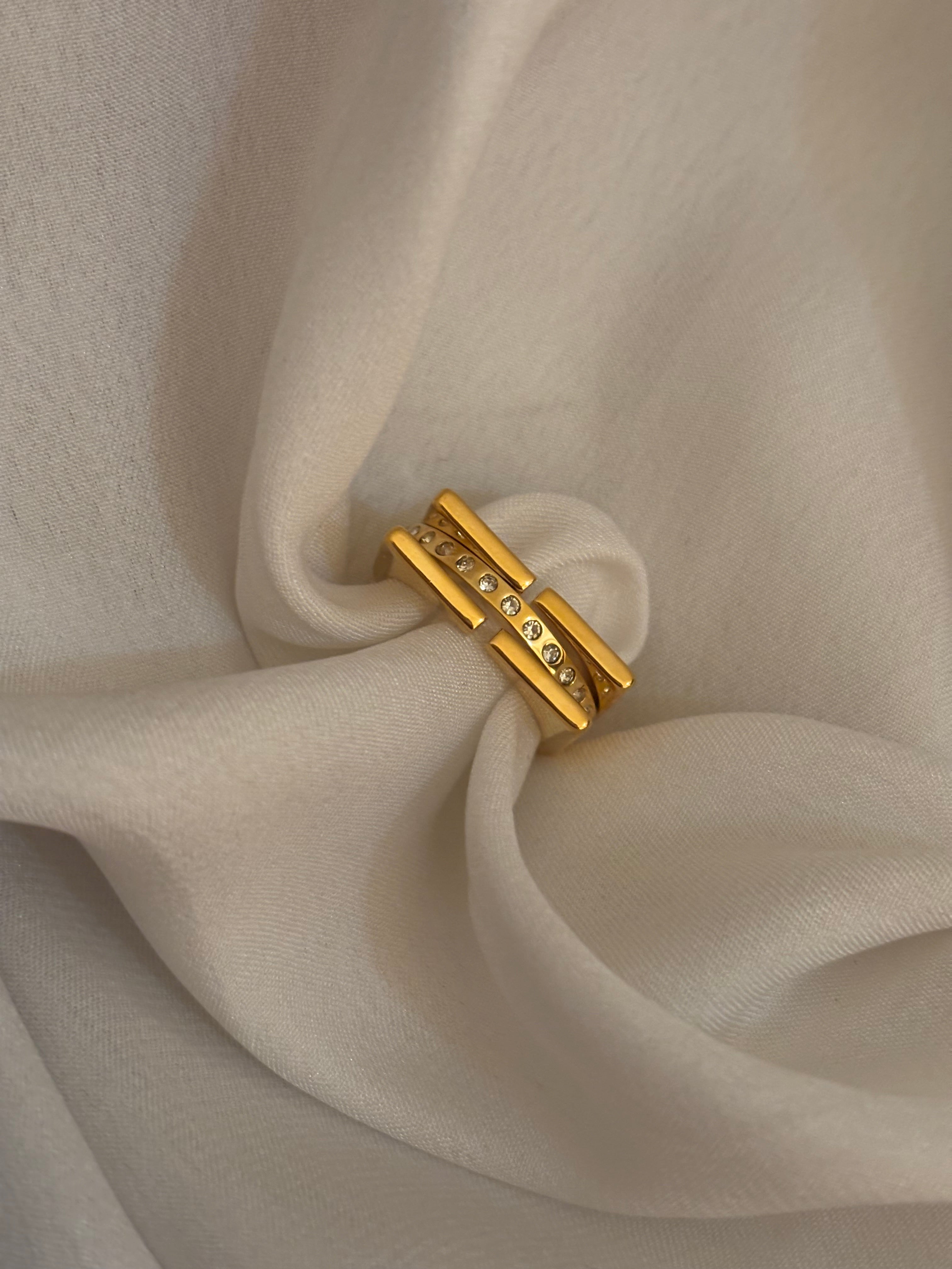 Mistie ring