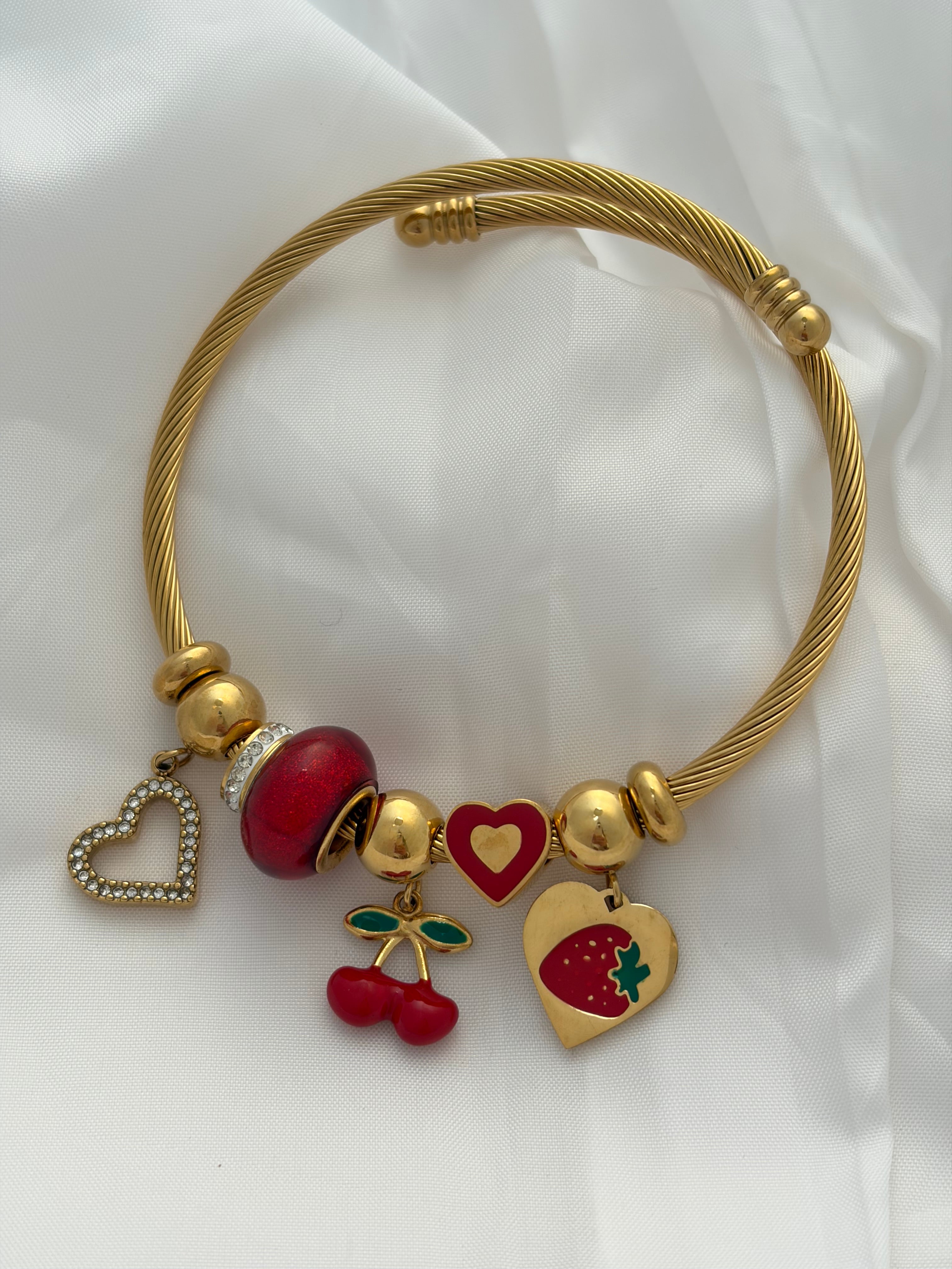 Heart cherry bracelet