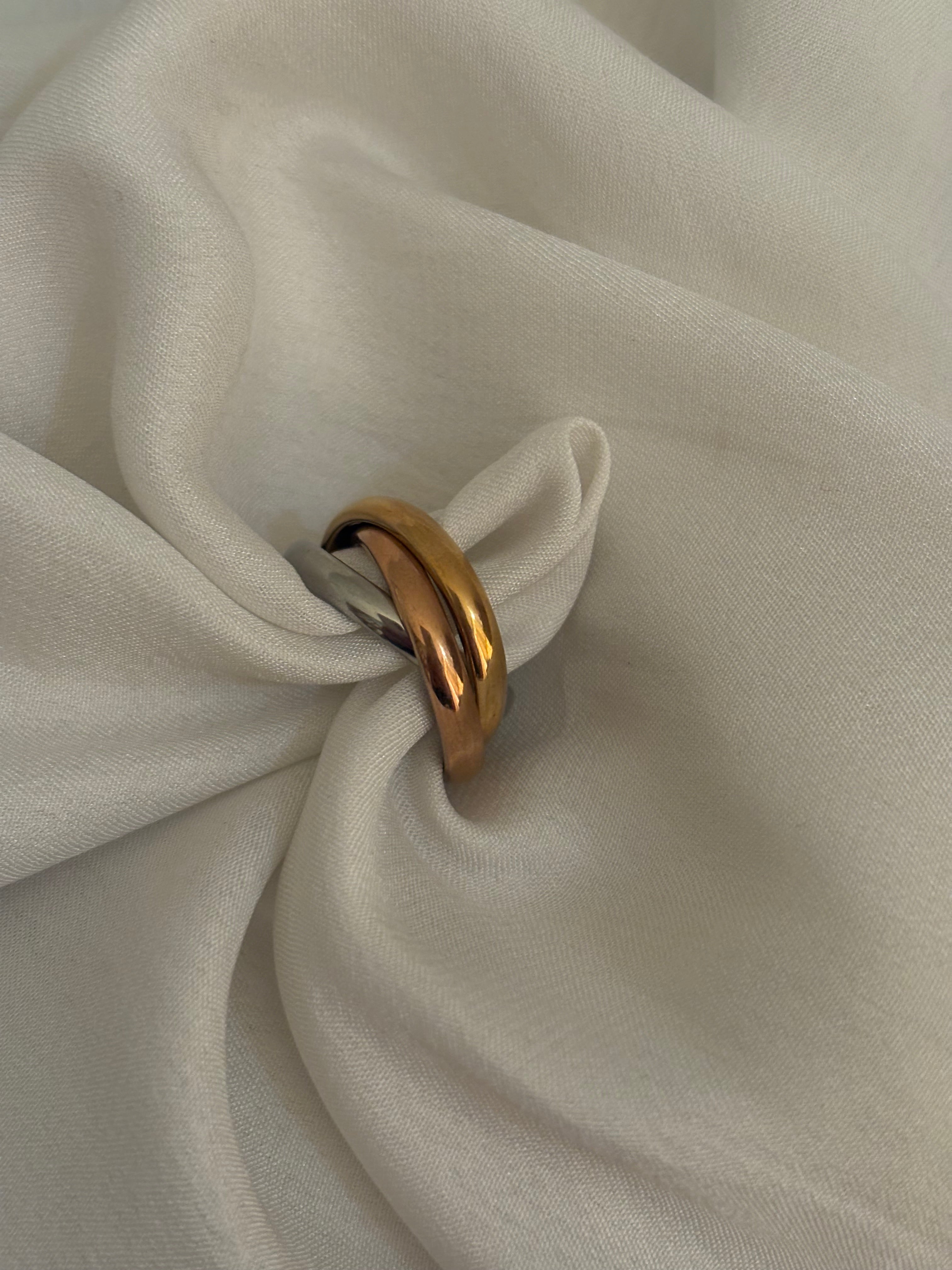 Tri color ring
