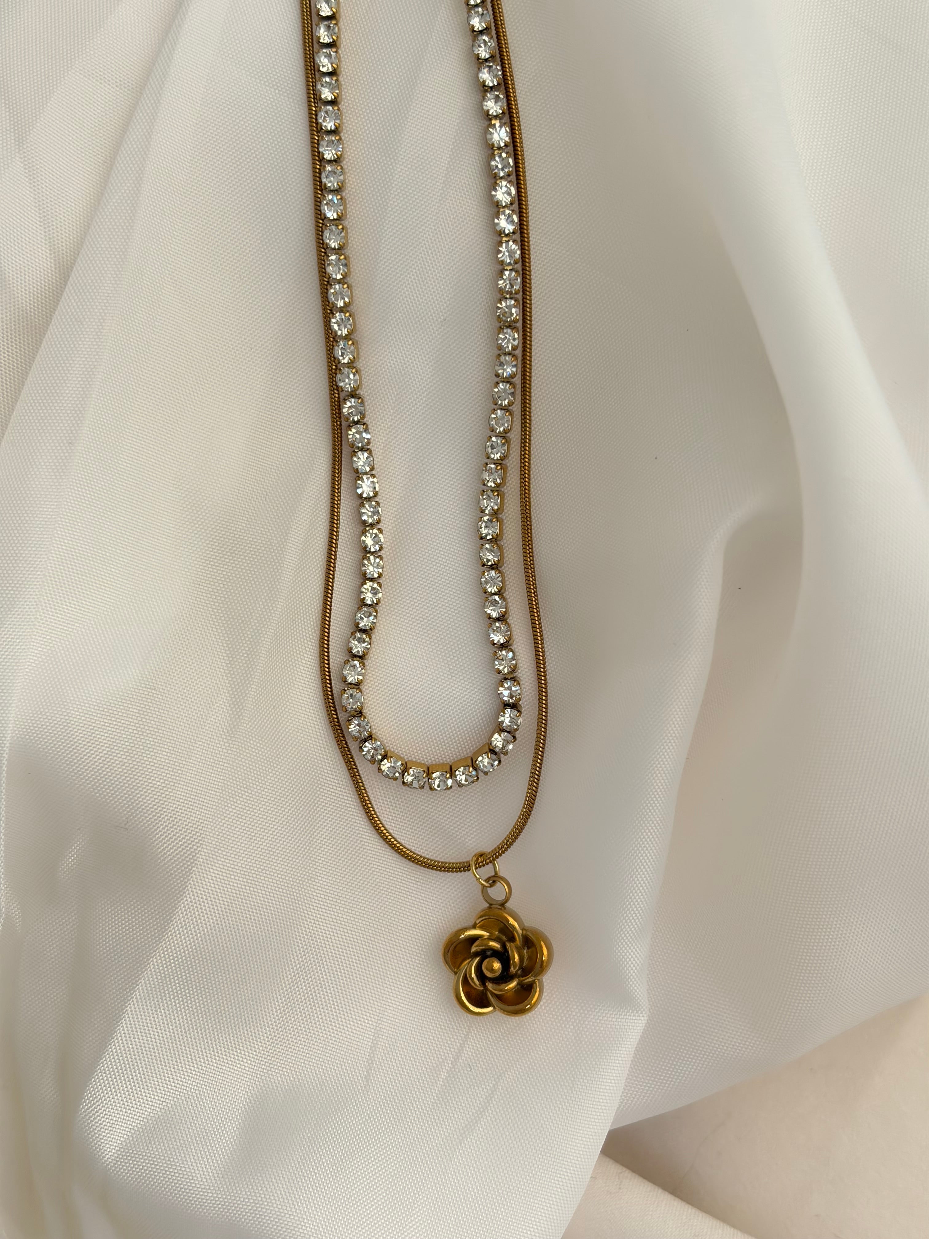 Rose layered necklace