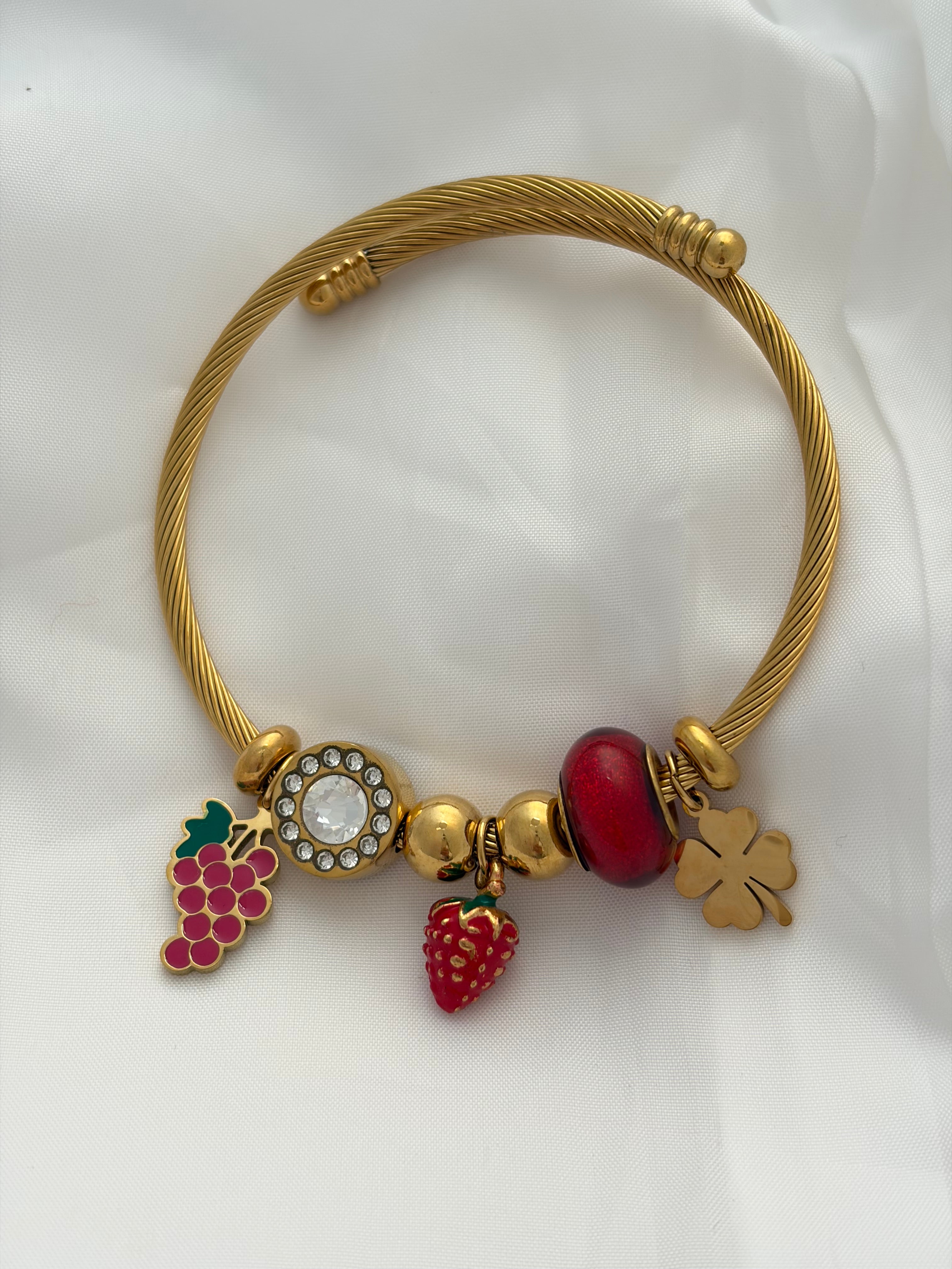 Grapes bracelet