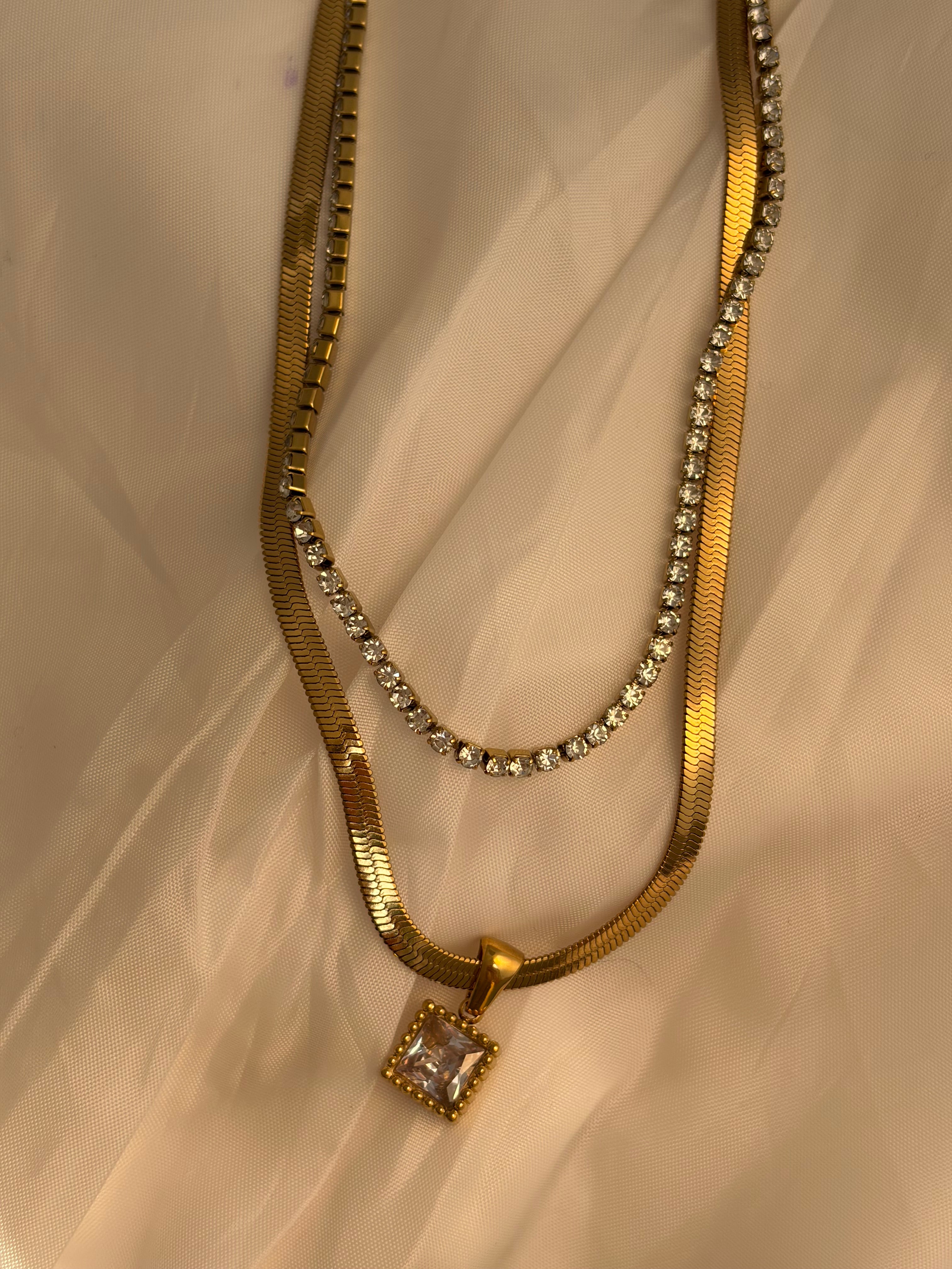Square layered necklace