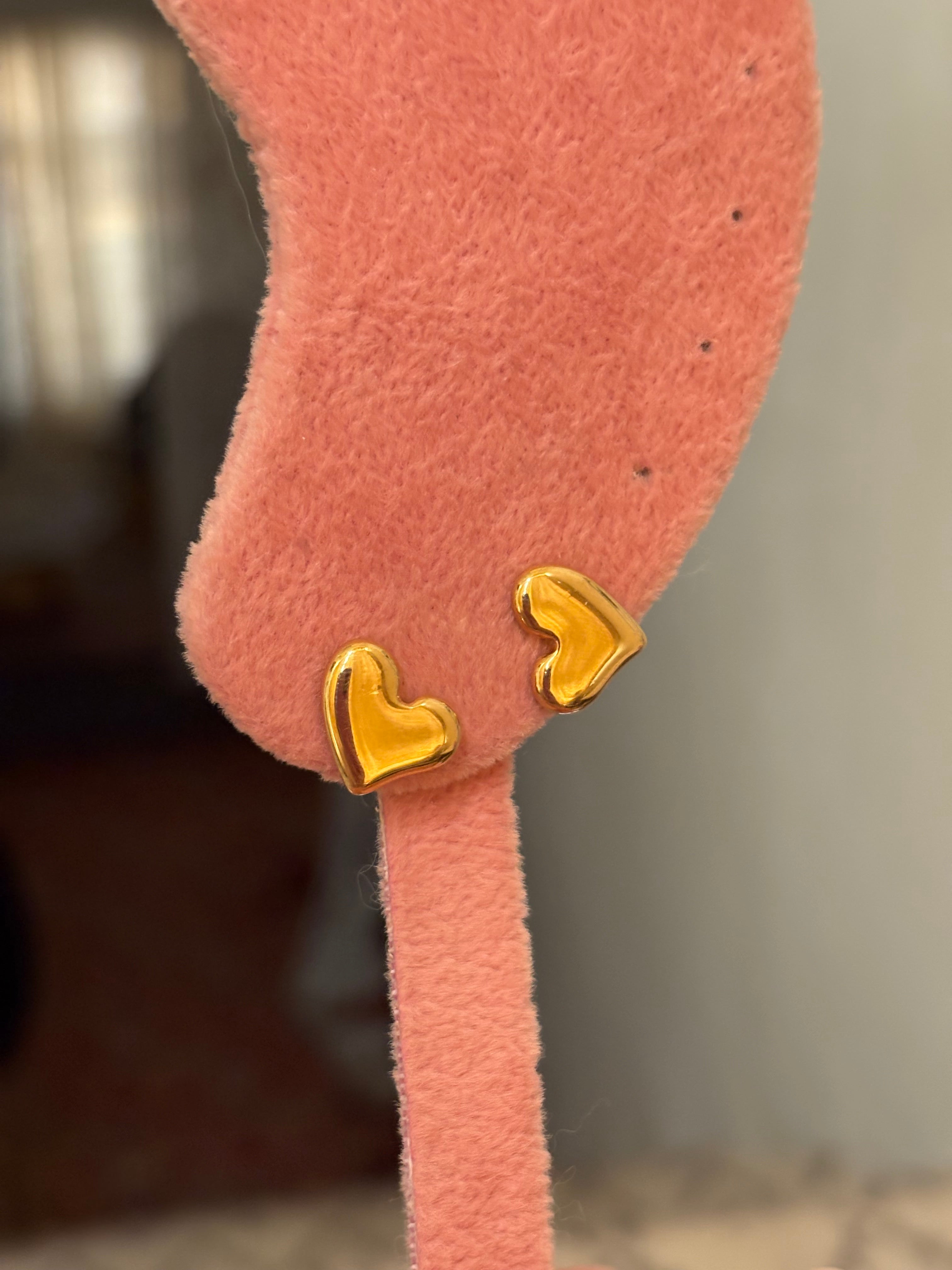 Lover studs