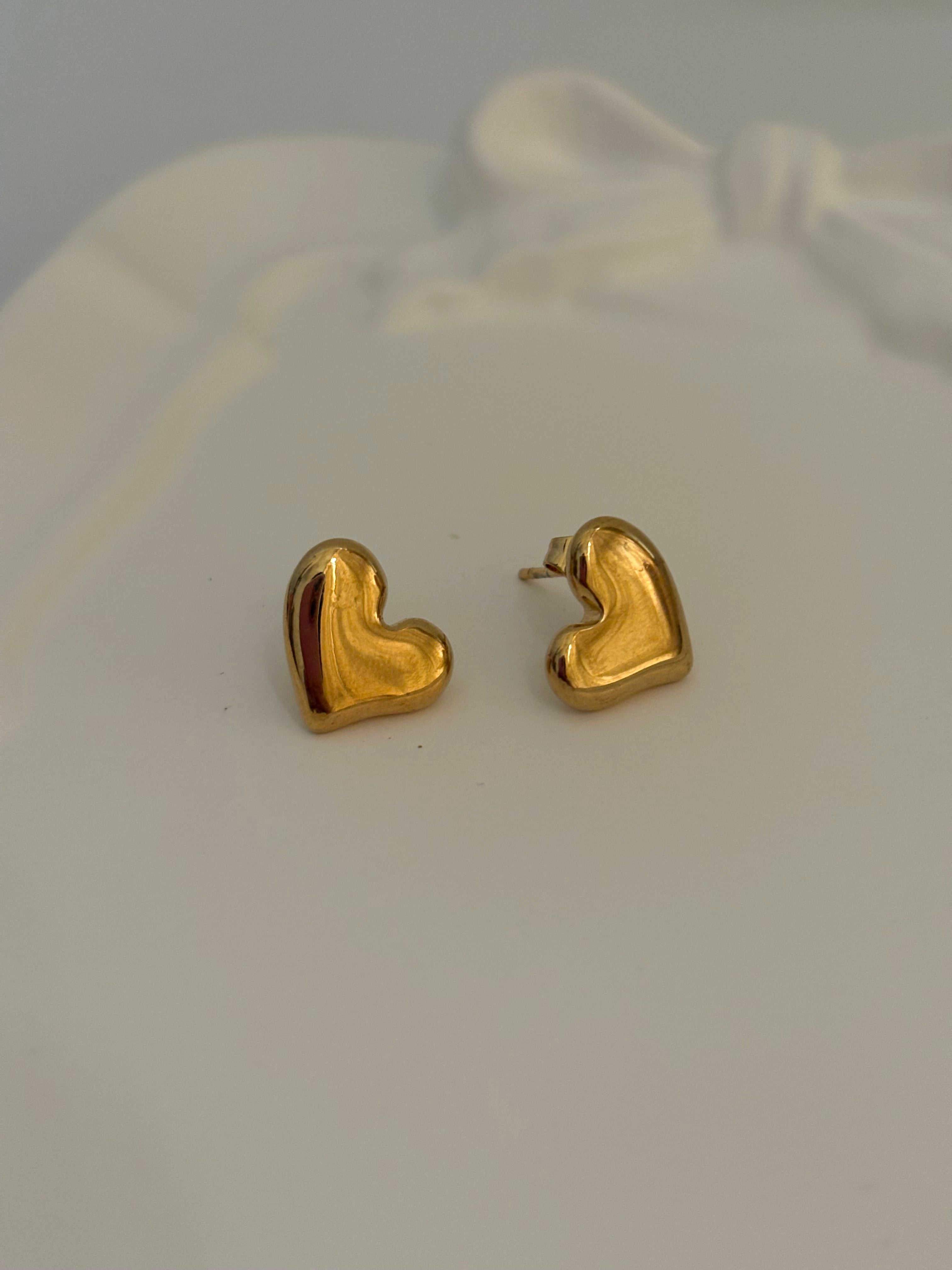 Lover studs