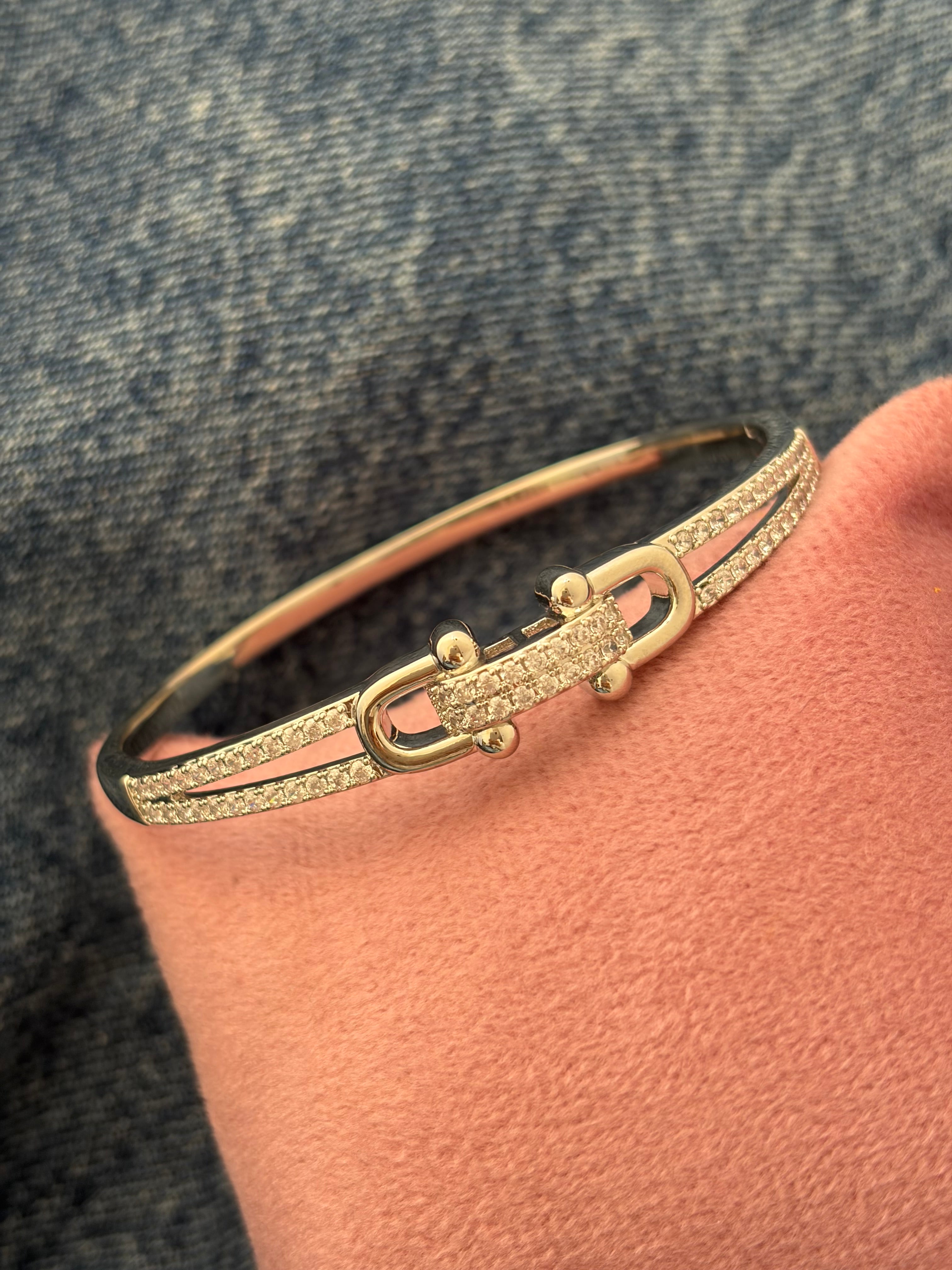 Secret bracelet