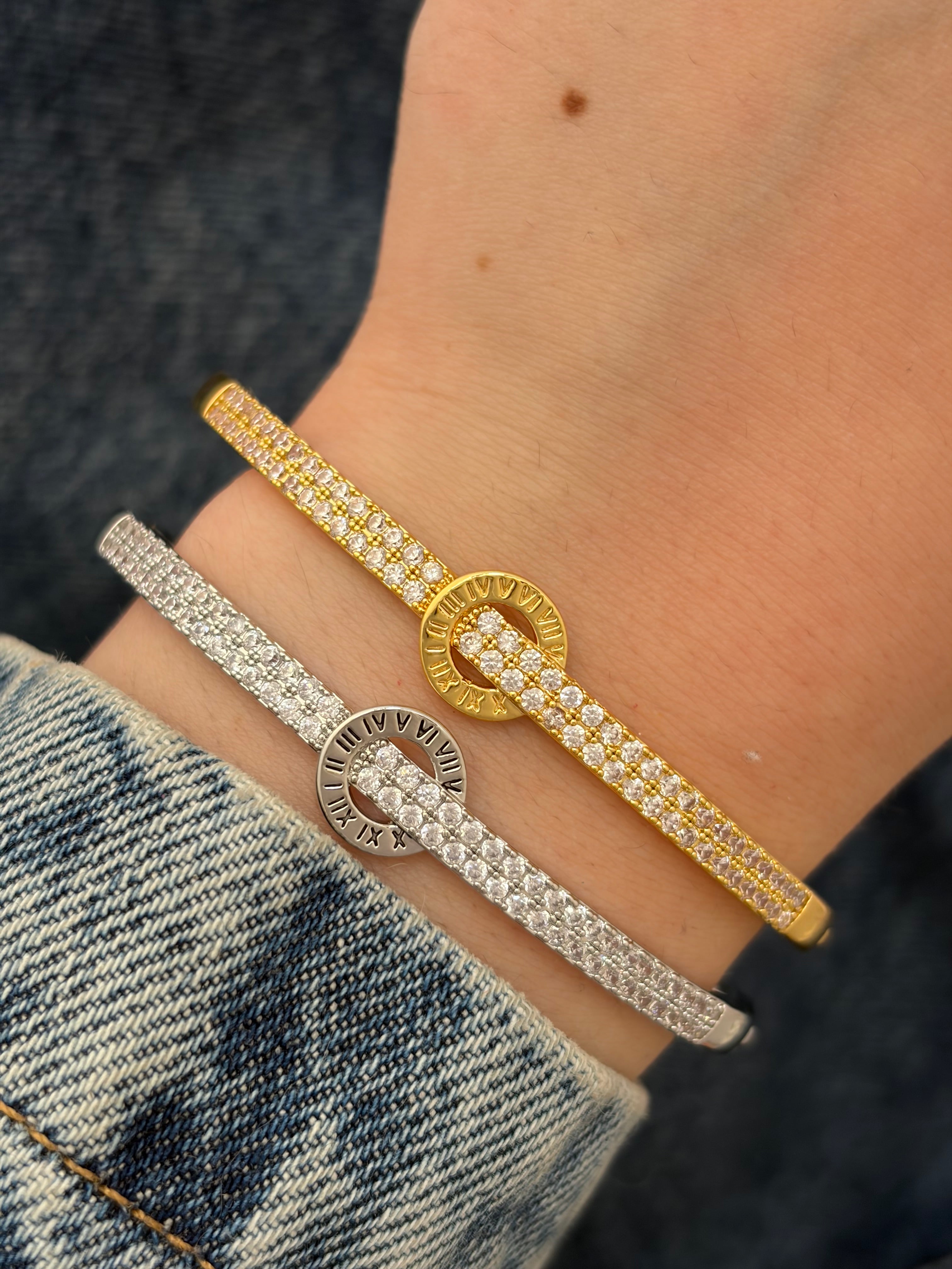 Roman bracelet