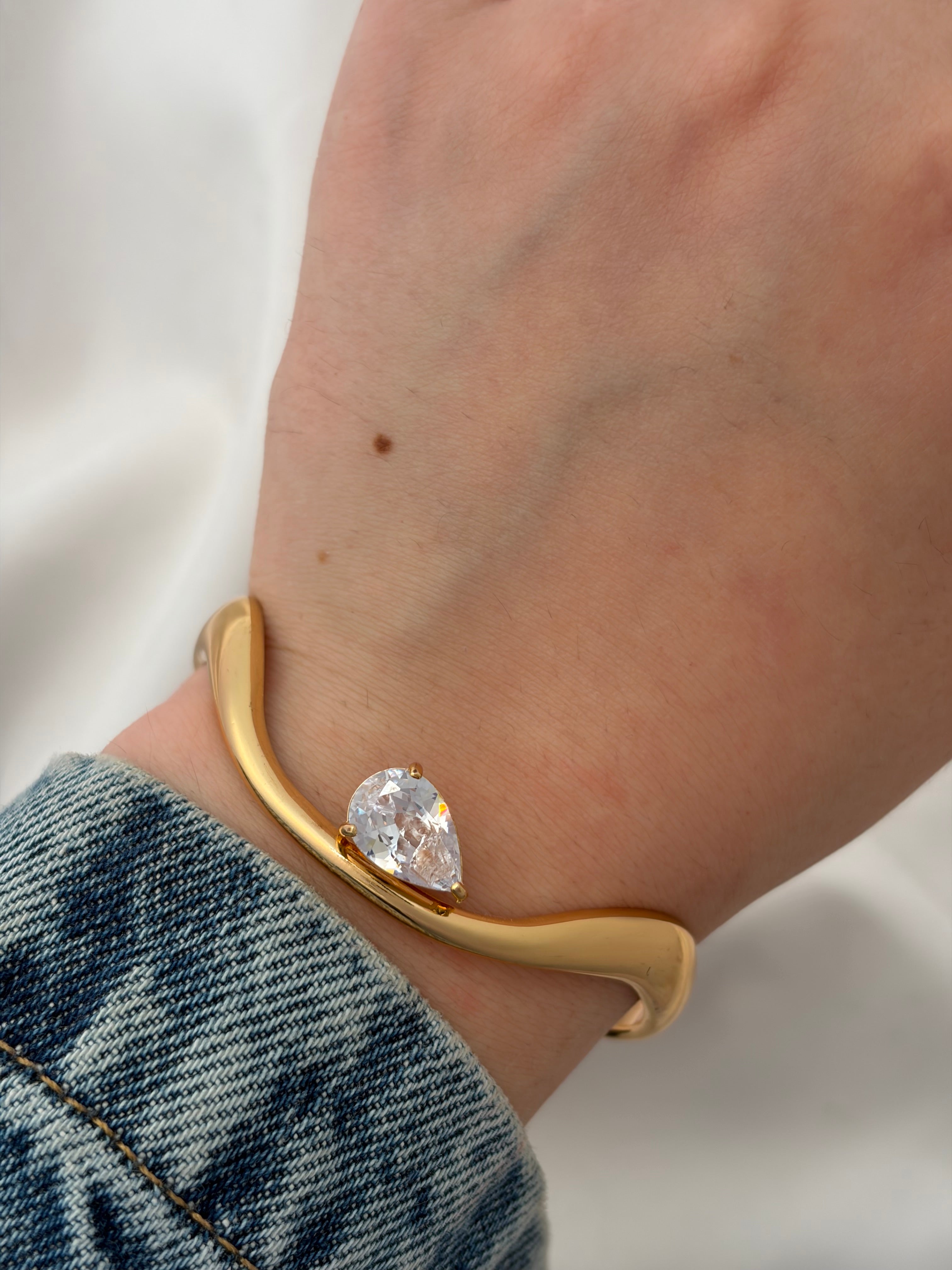 Solitaire cuff