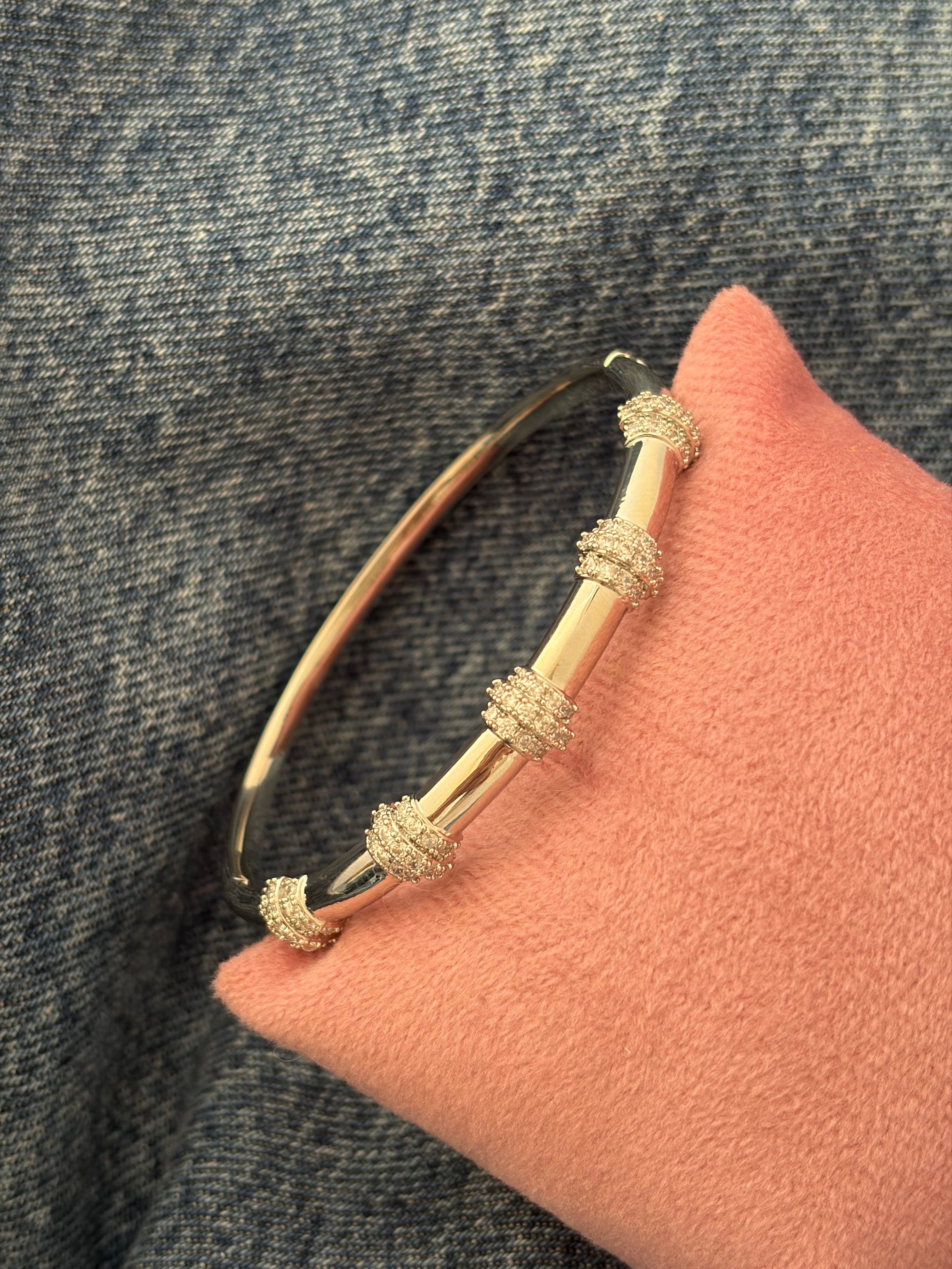 Ruin bracelet