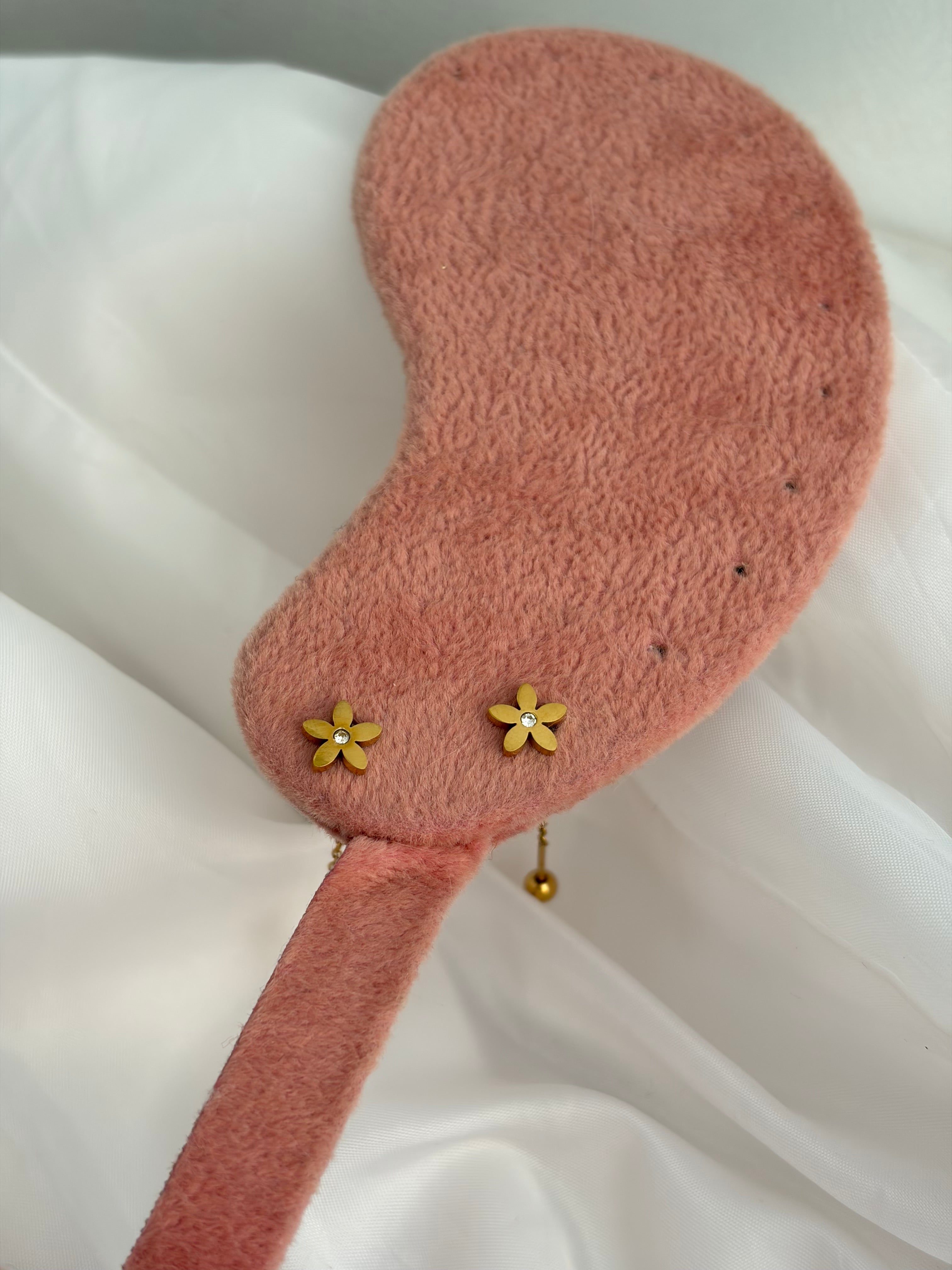 Flower thread earring