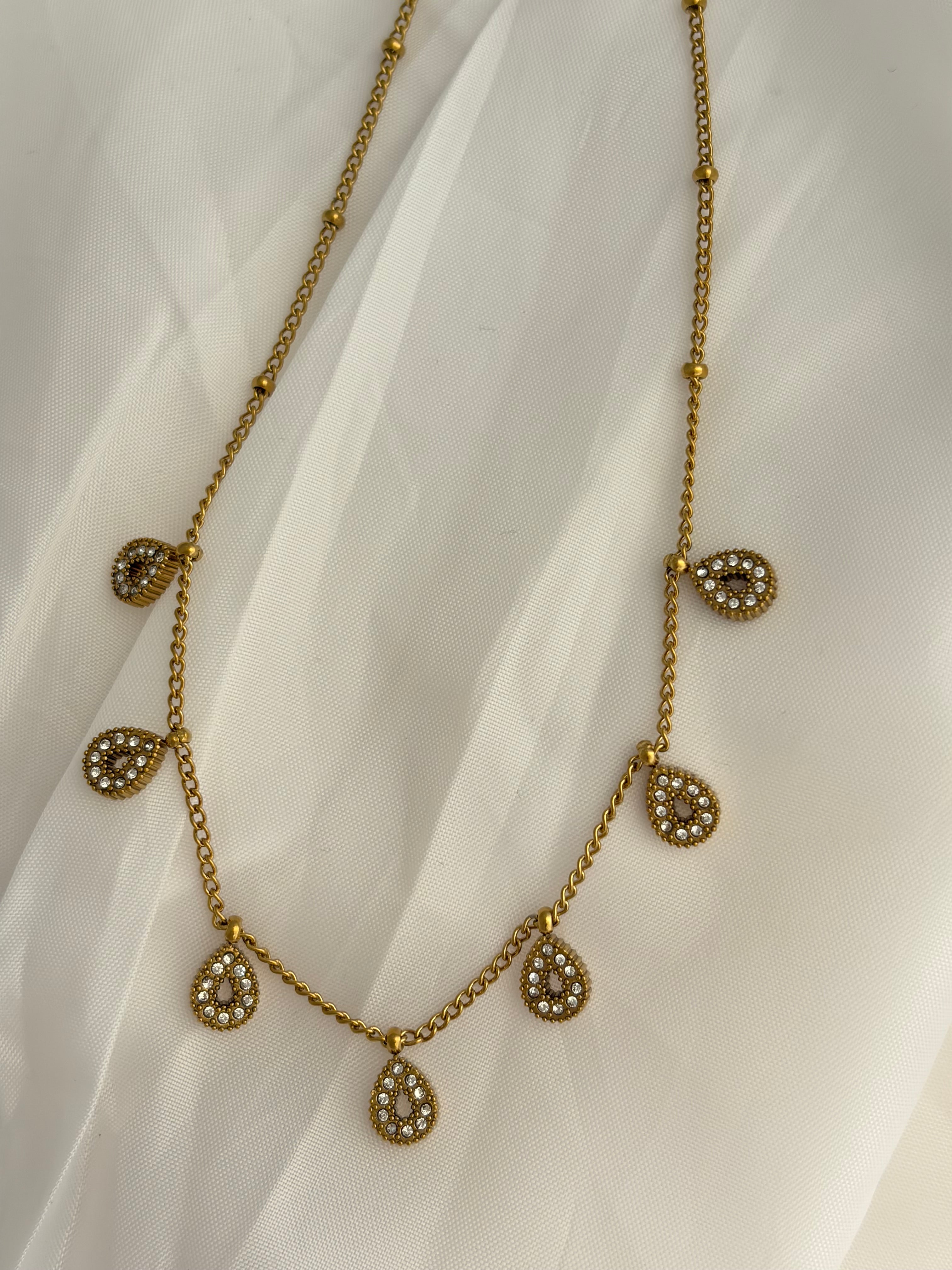 Drop charm necklace
