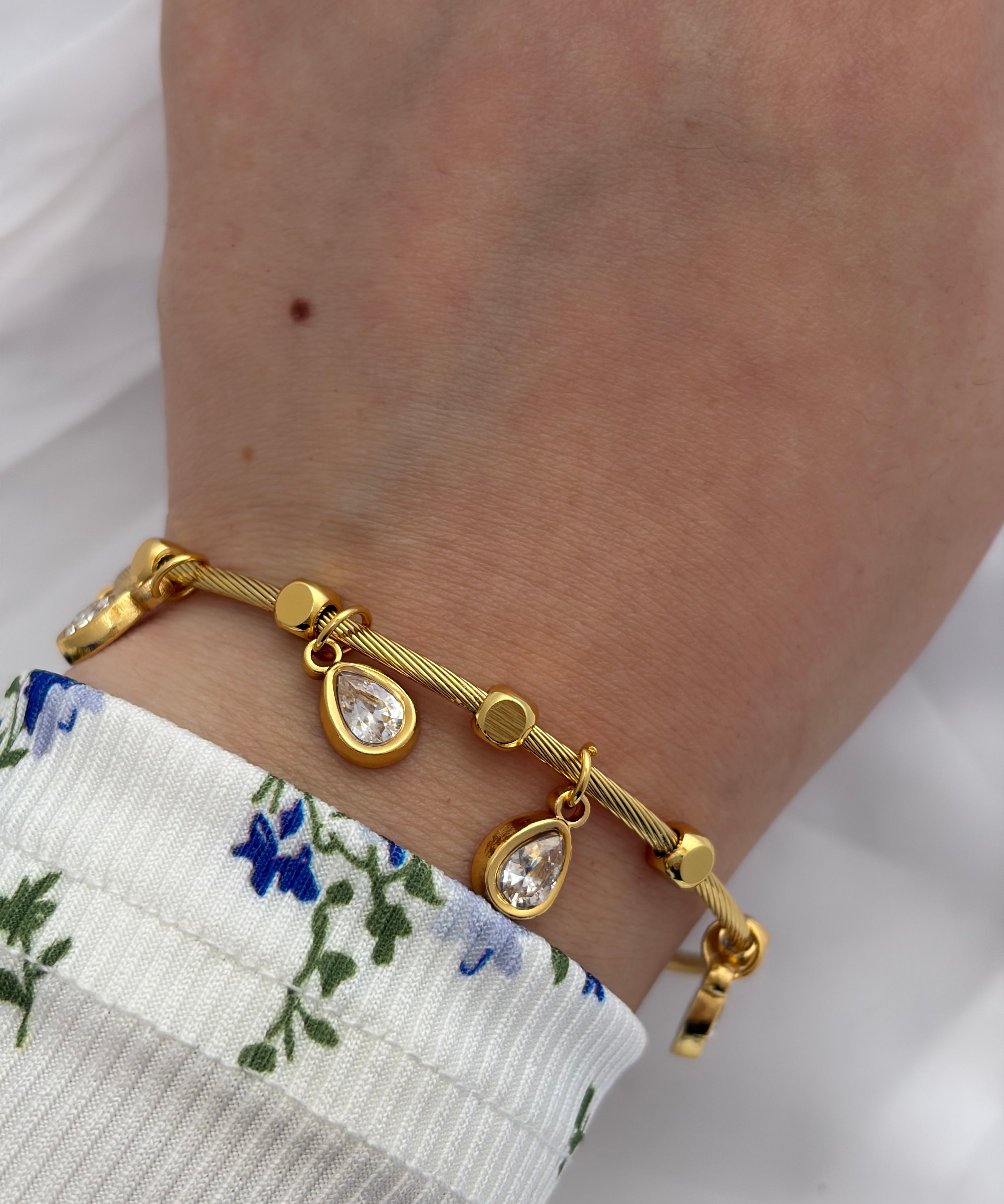 Drop charm bracelet