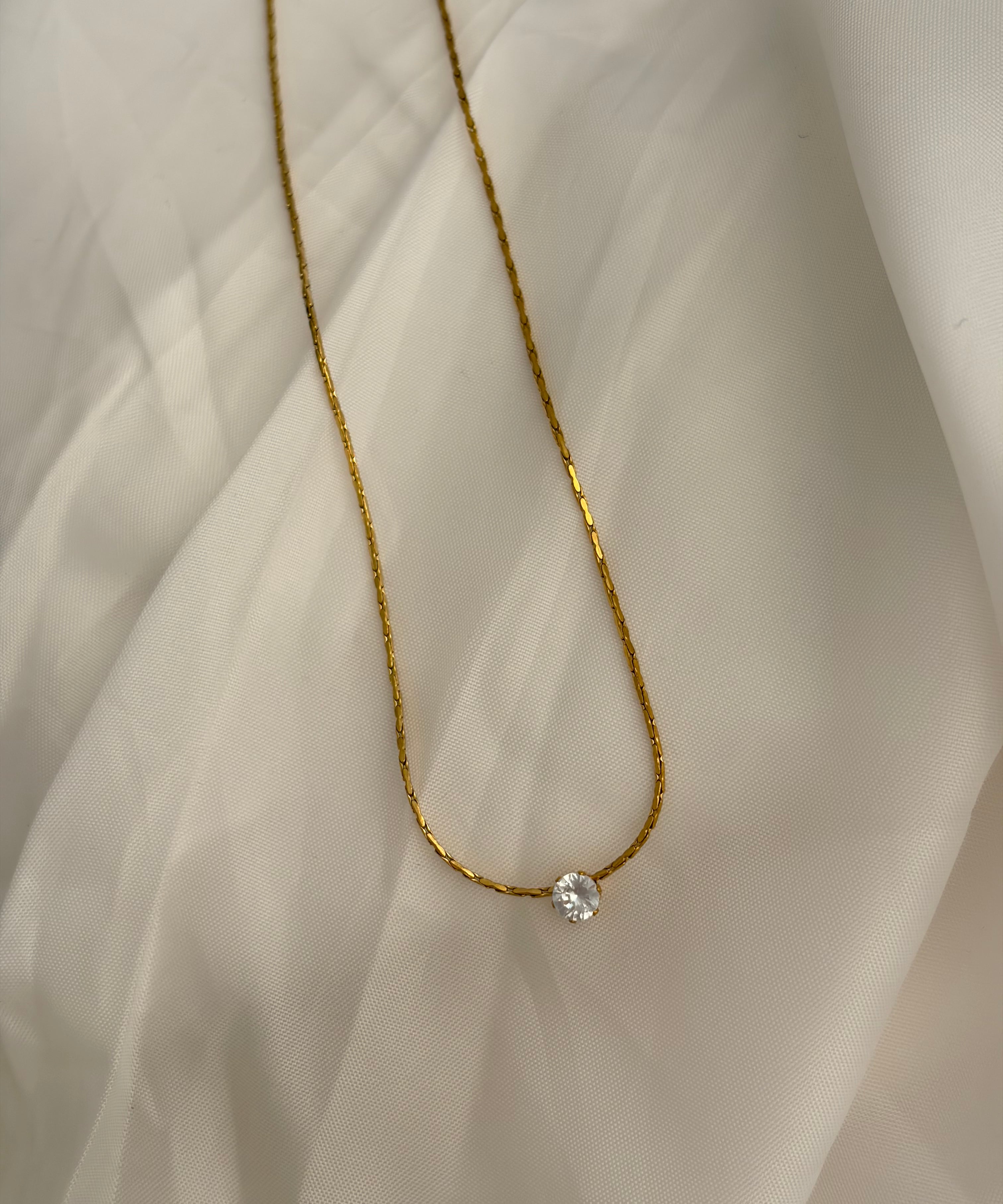 Dainty promise necklace