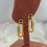 Pin earring
