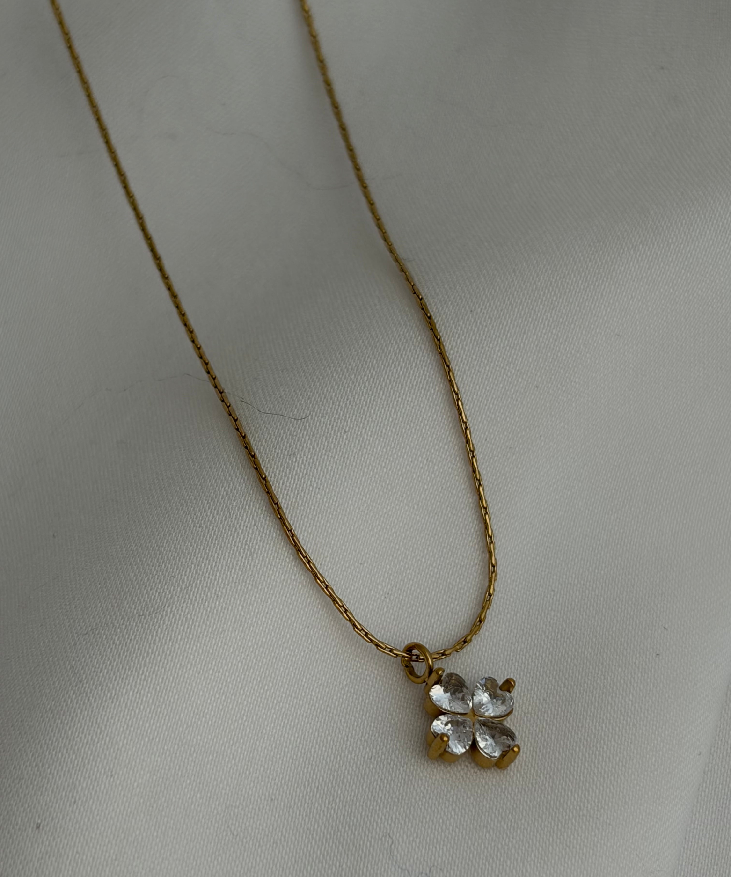 Ivy necklace