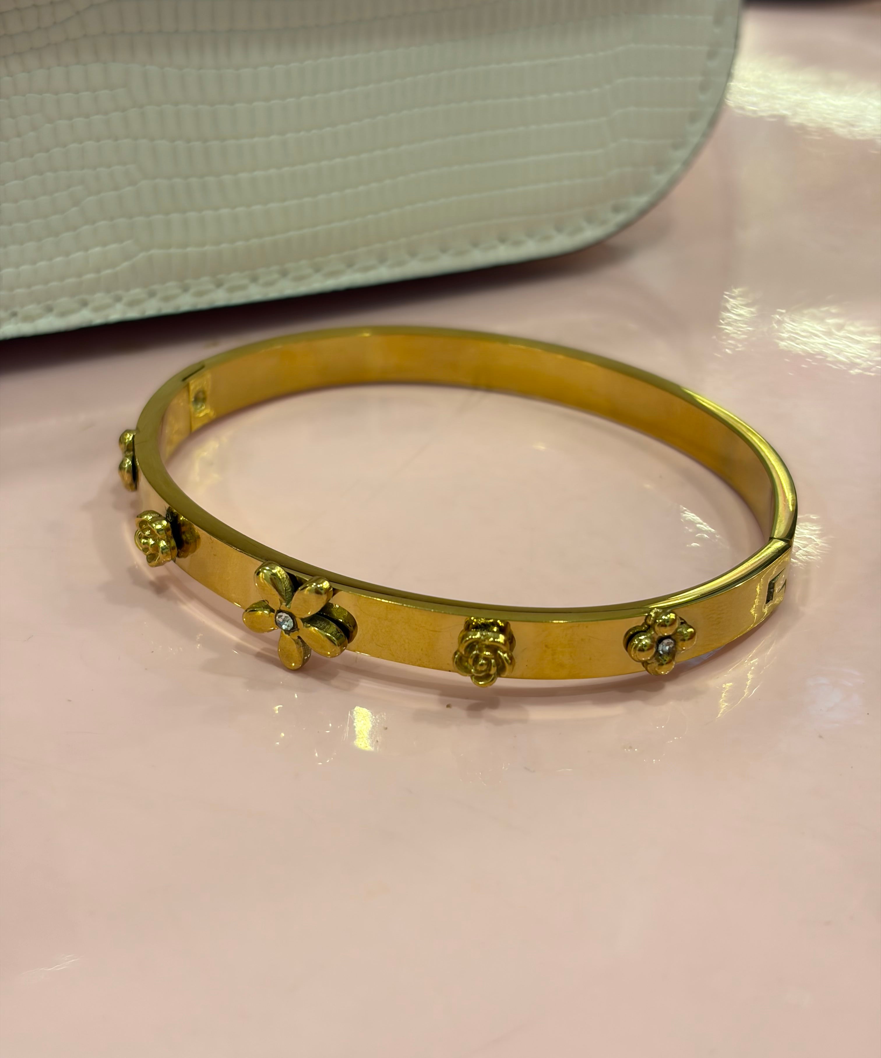 Reddie bracelet