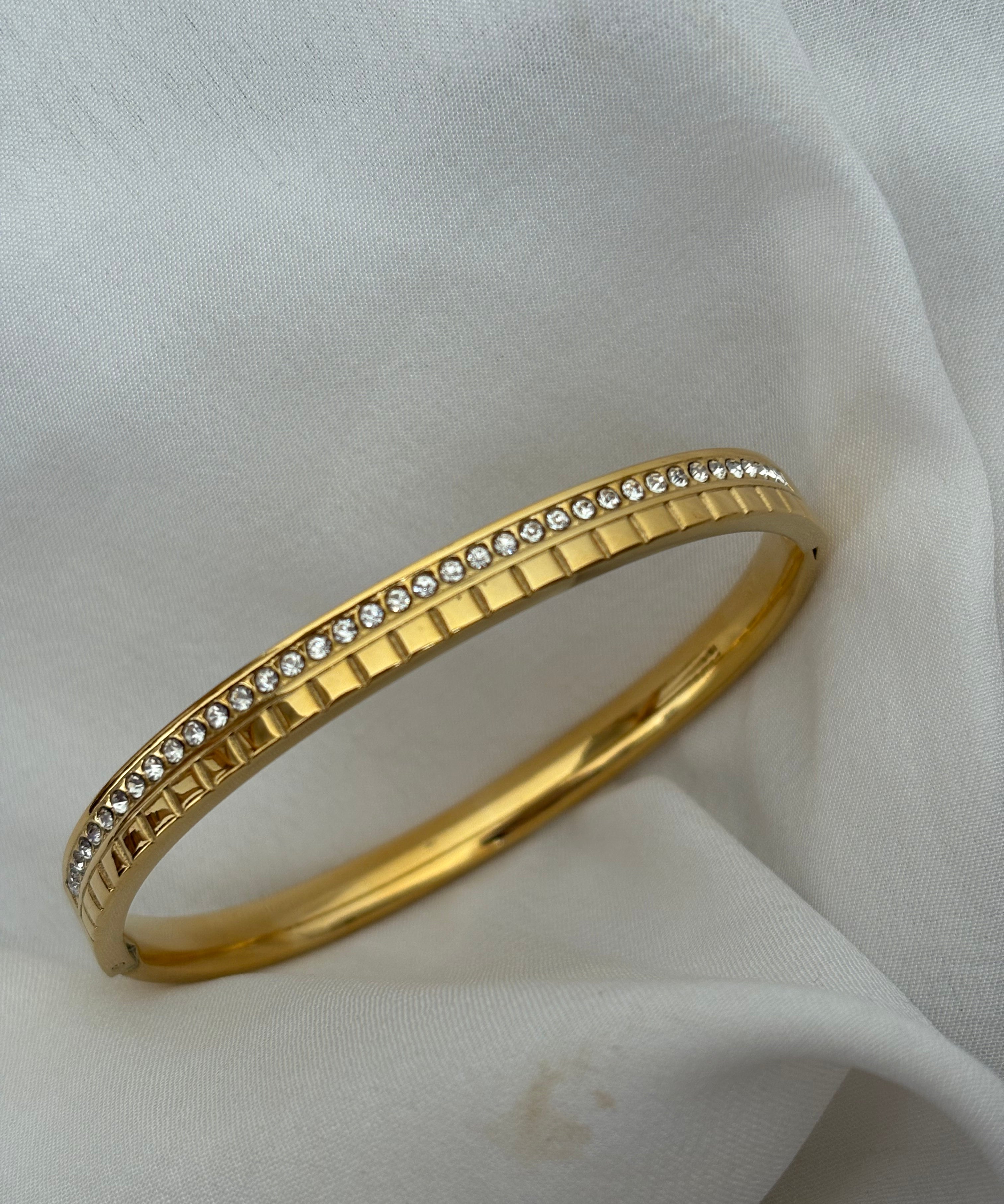 Digger bracelet