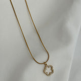 Minimal Clover necklace