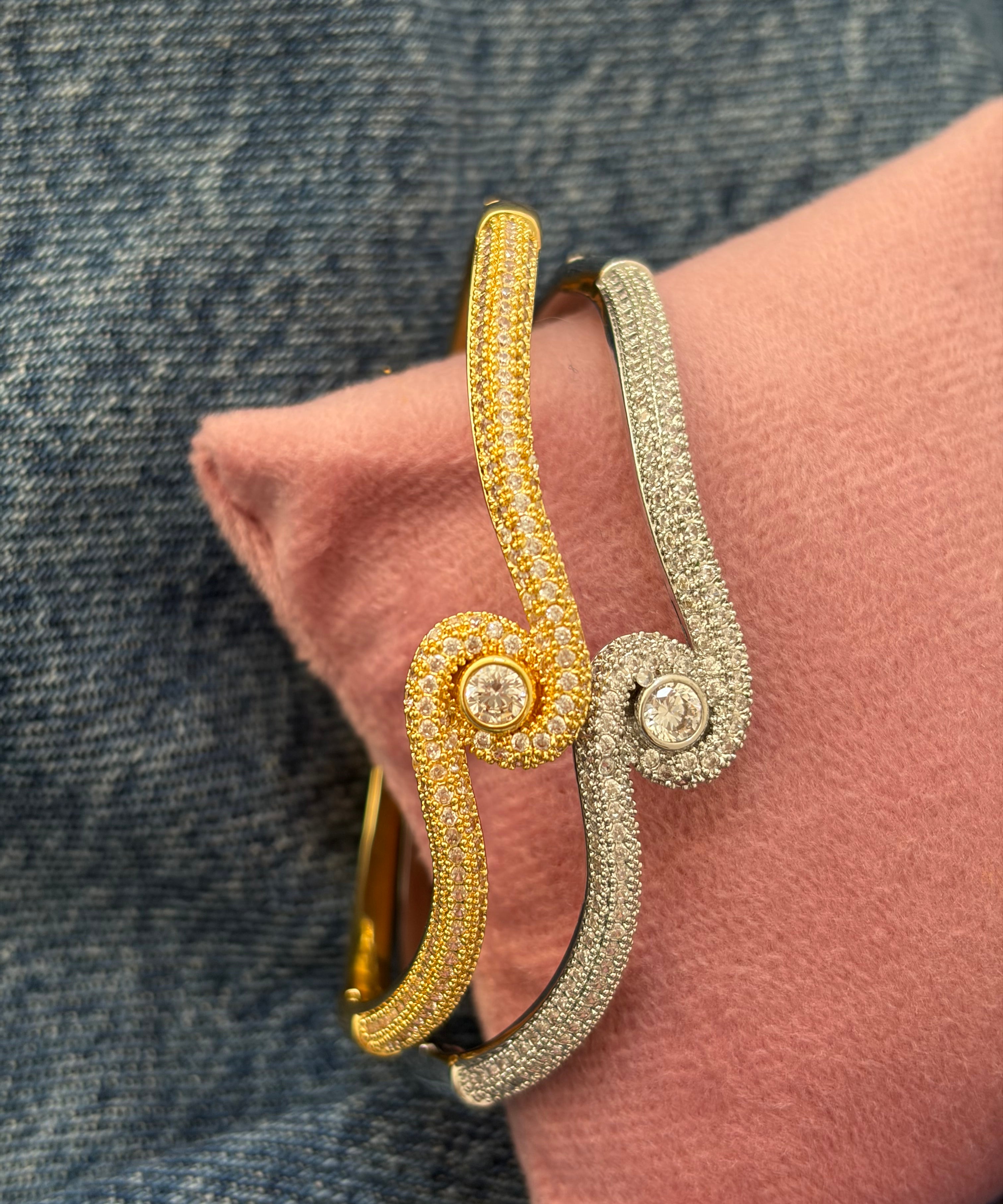 Chit bracelet