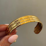 Bold cuff