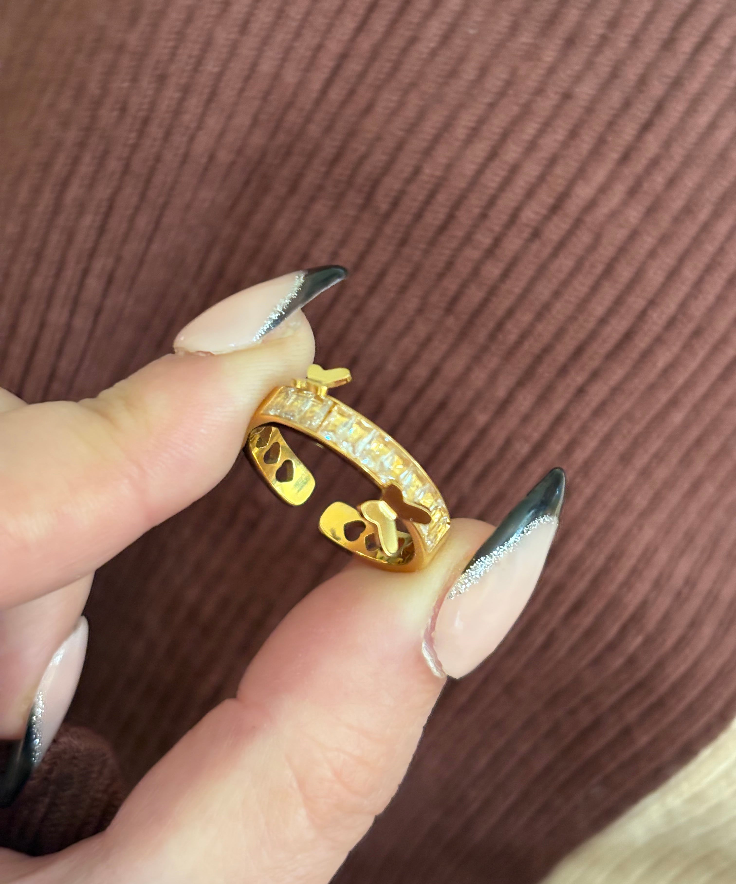 Butterfly ring