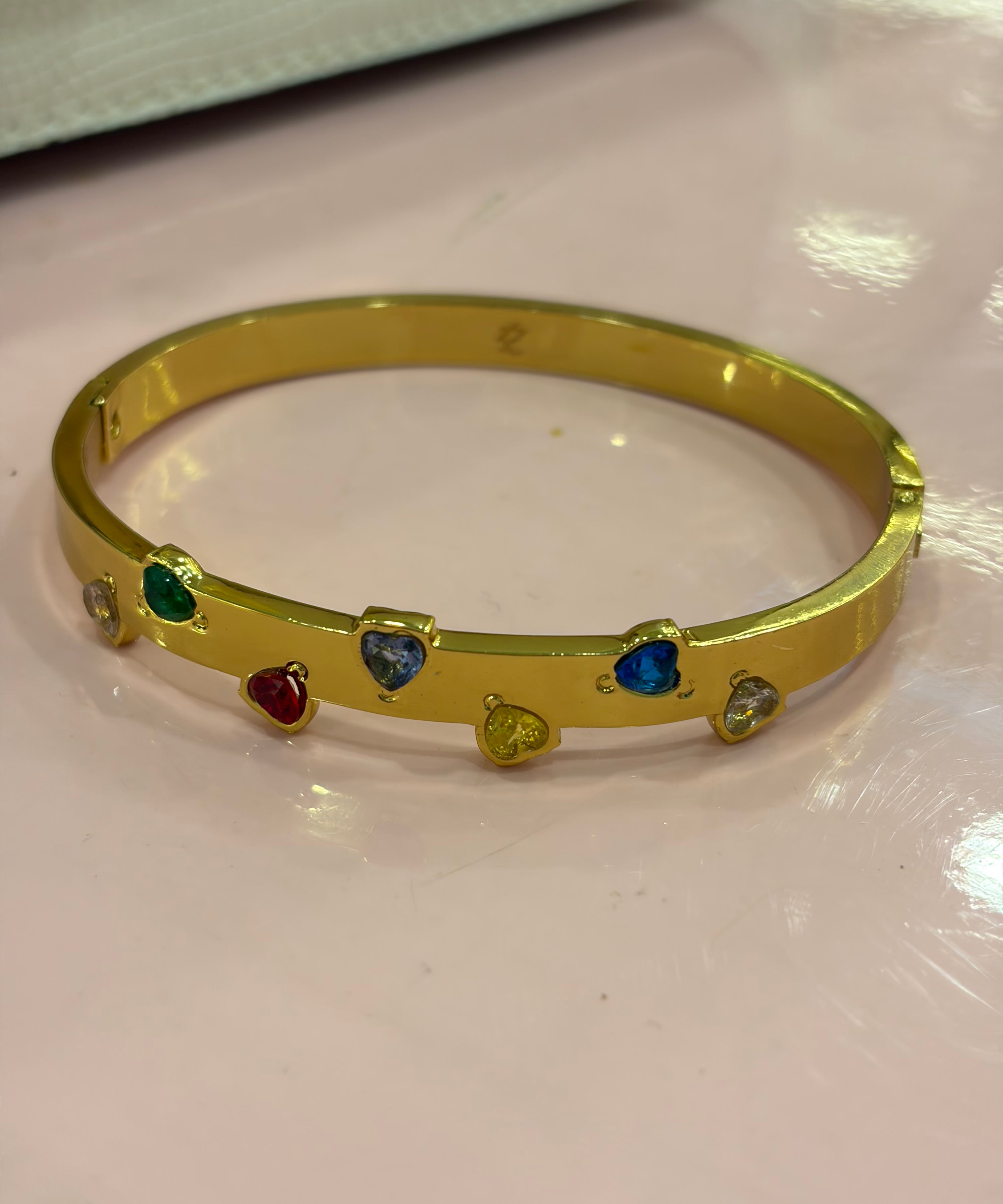 Colour bracelet