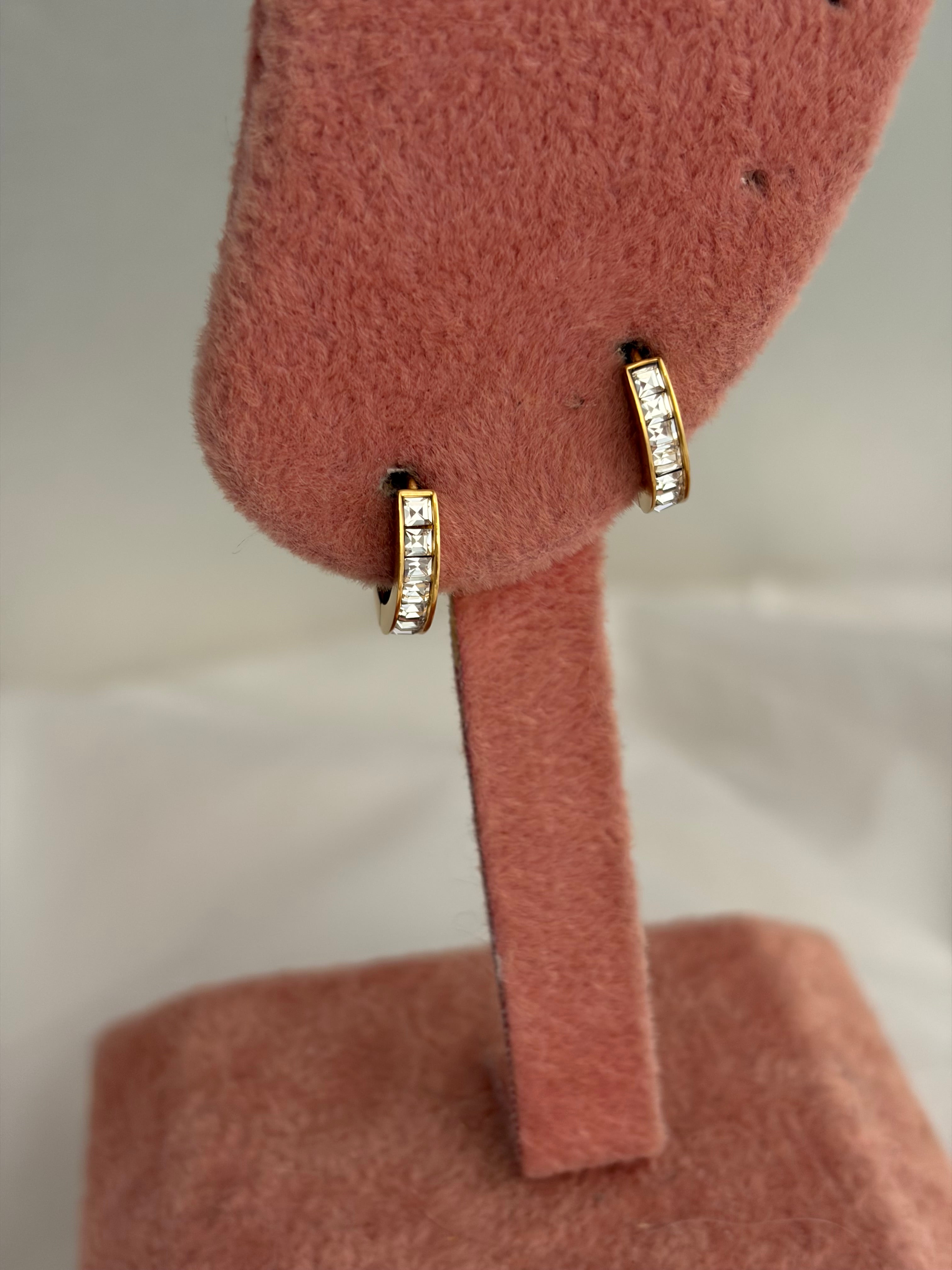 Everyday earring