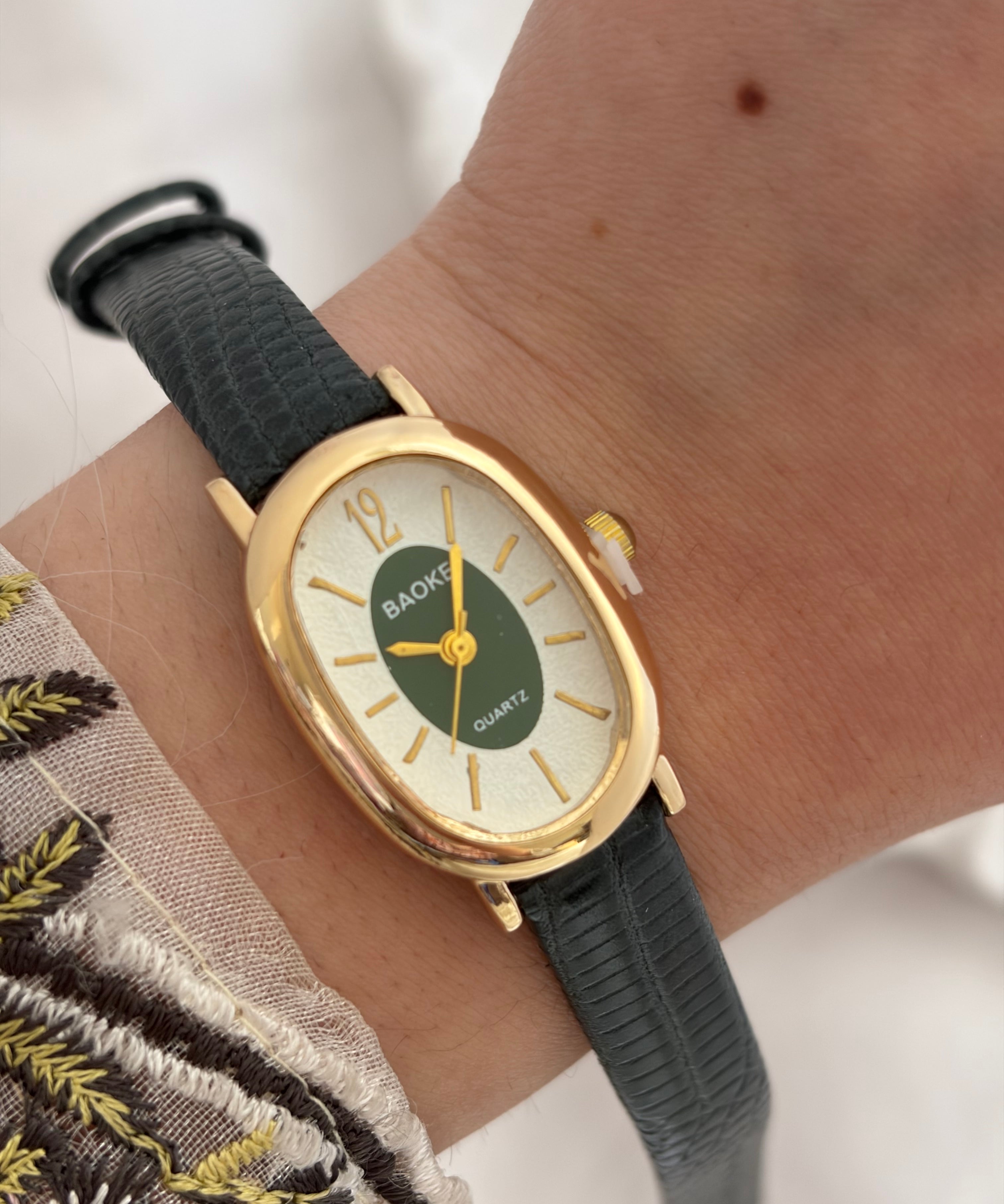 Catchy watch