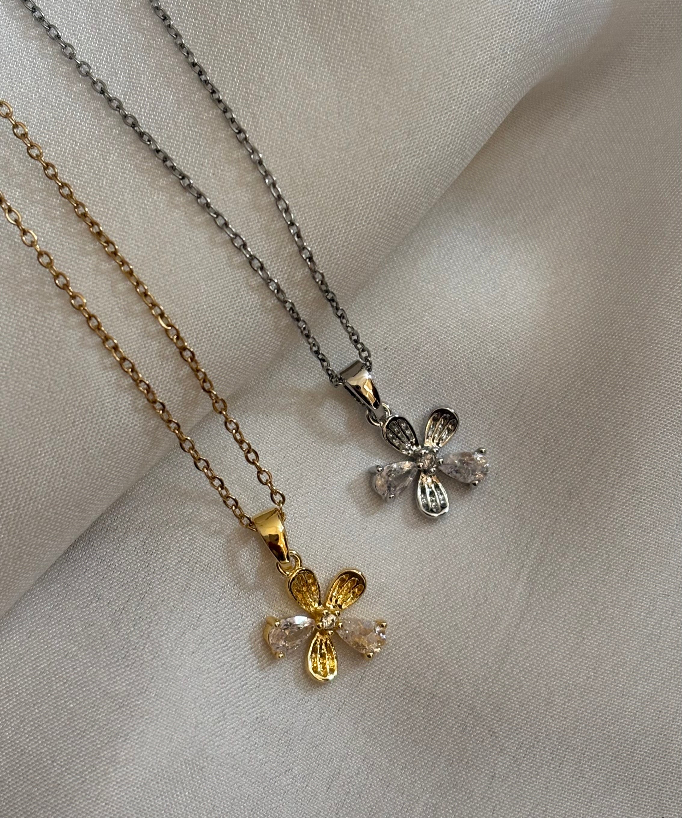 Flower necklace