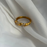 Crossiant ring