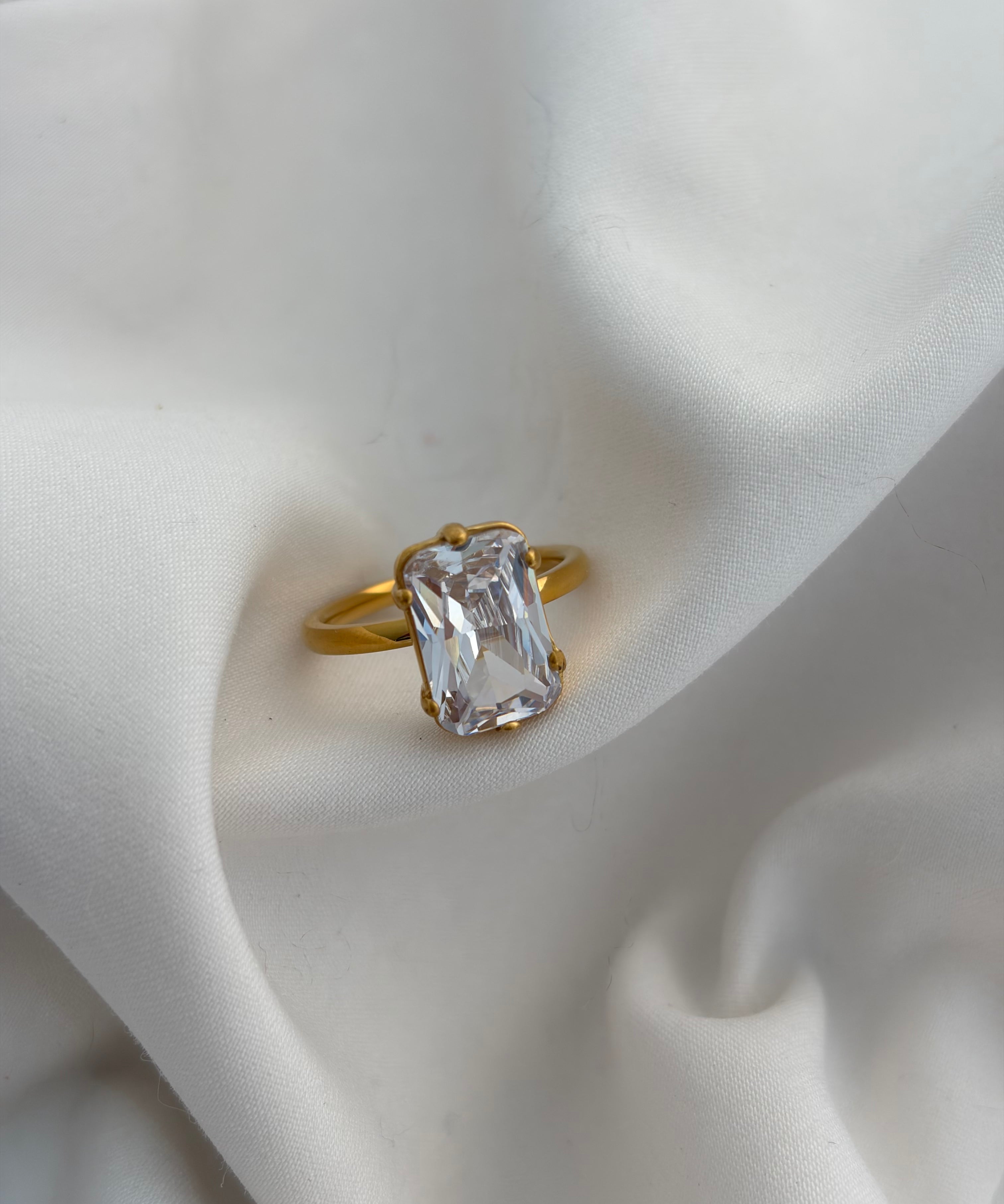 Yasmin ring