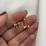 Bow stud (ball back)