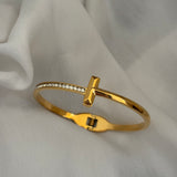 Sleek bracelet