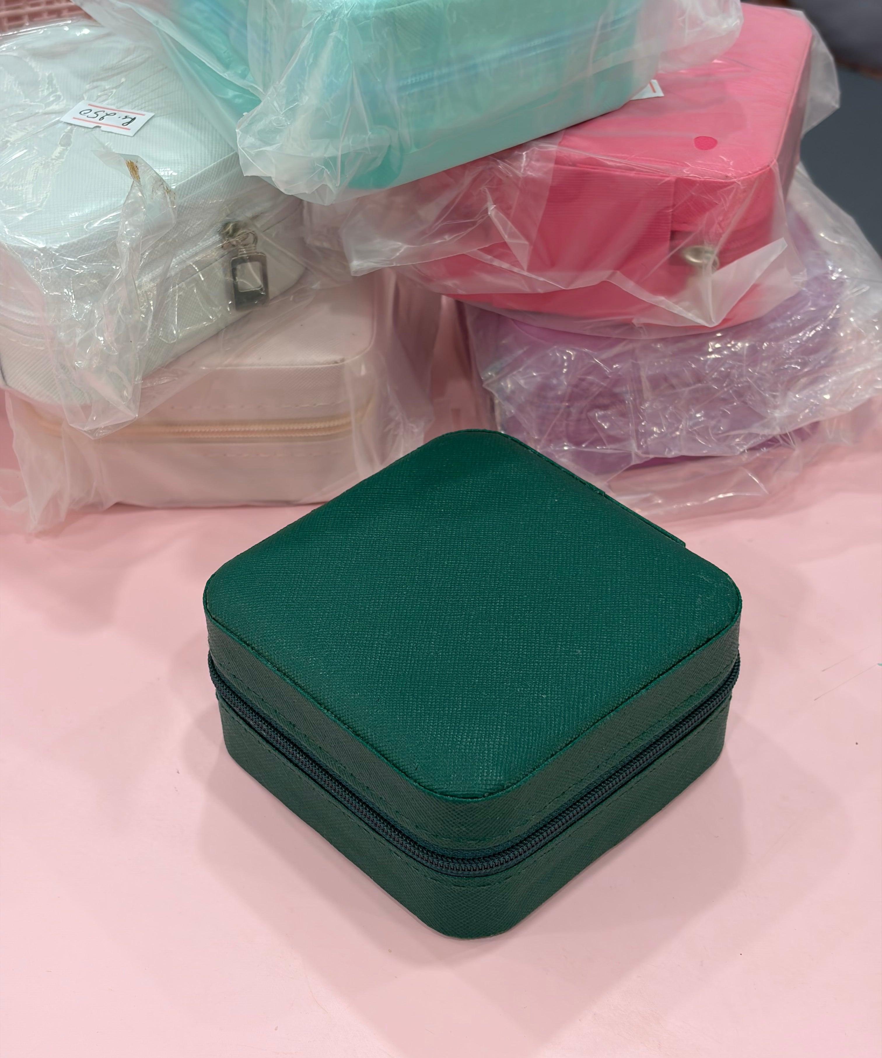 Mini jewellery organiser
