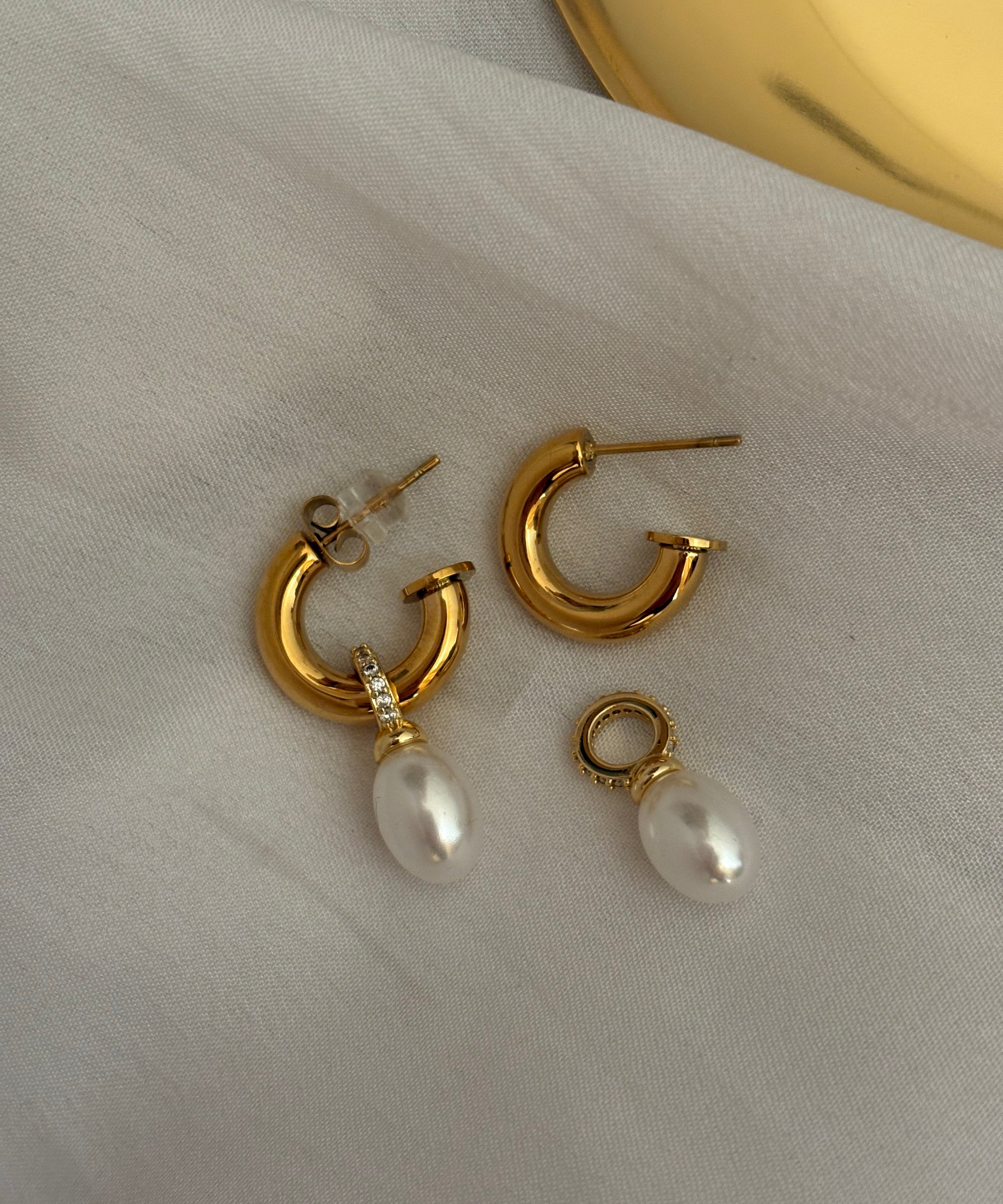 Pearl luxe earring