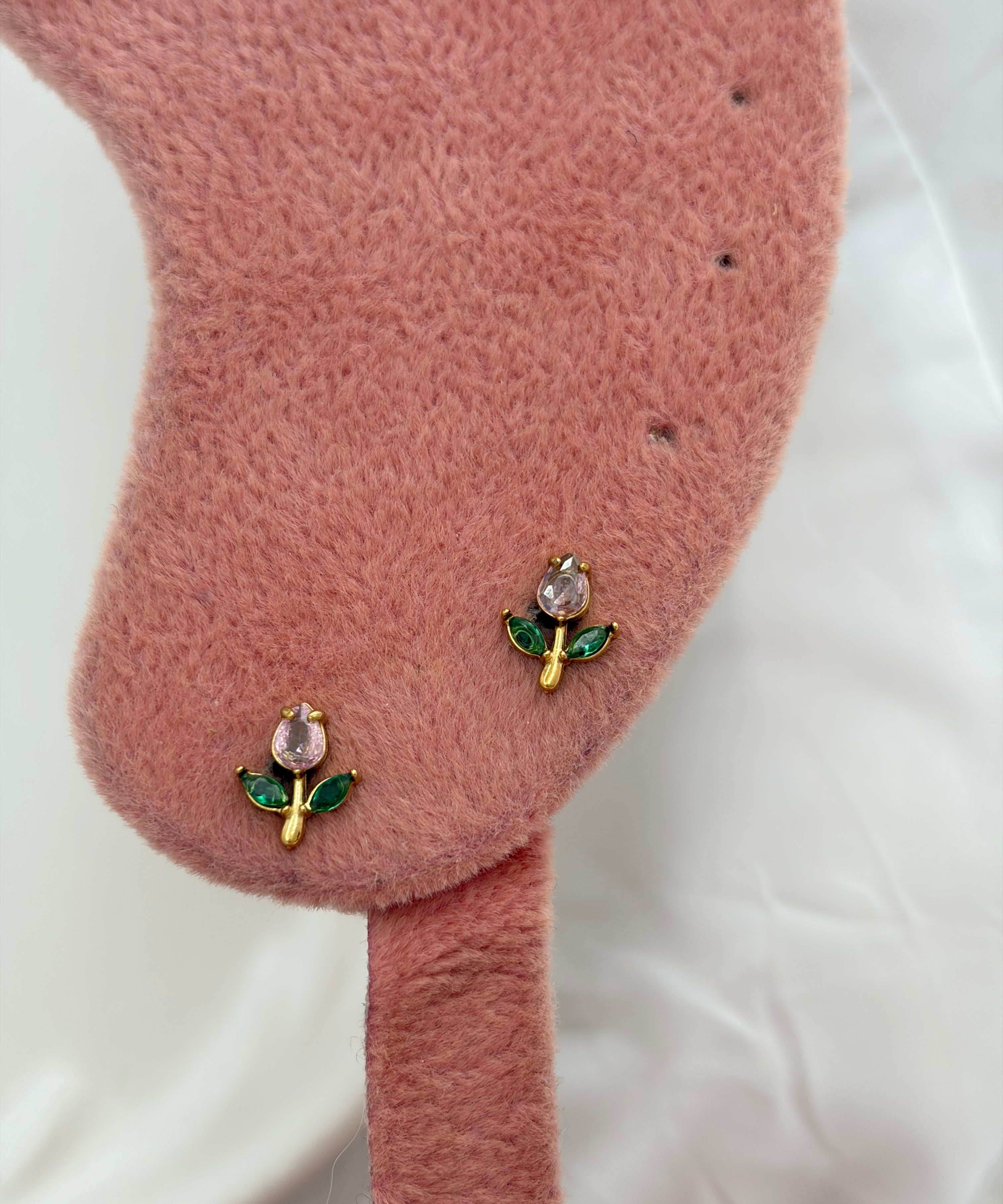 Tulip studs