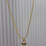 Minimal tulip necklace