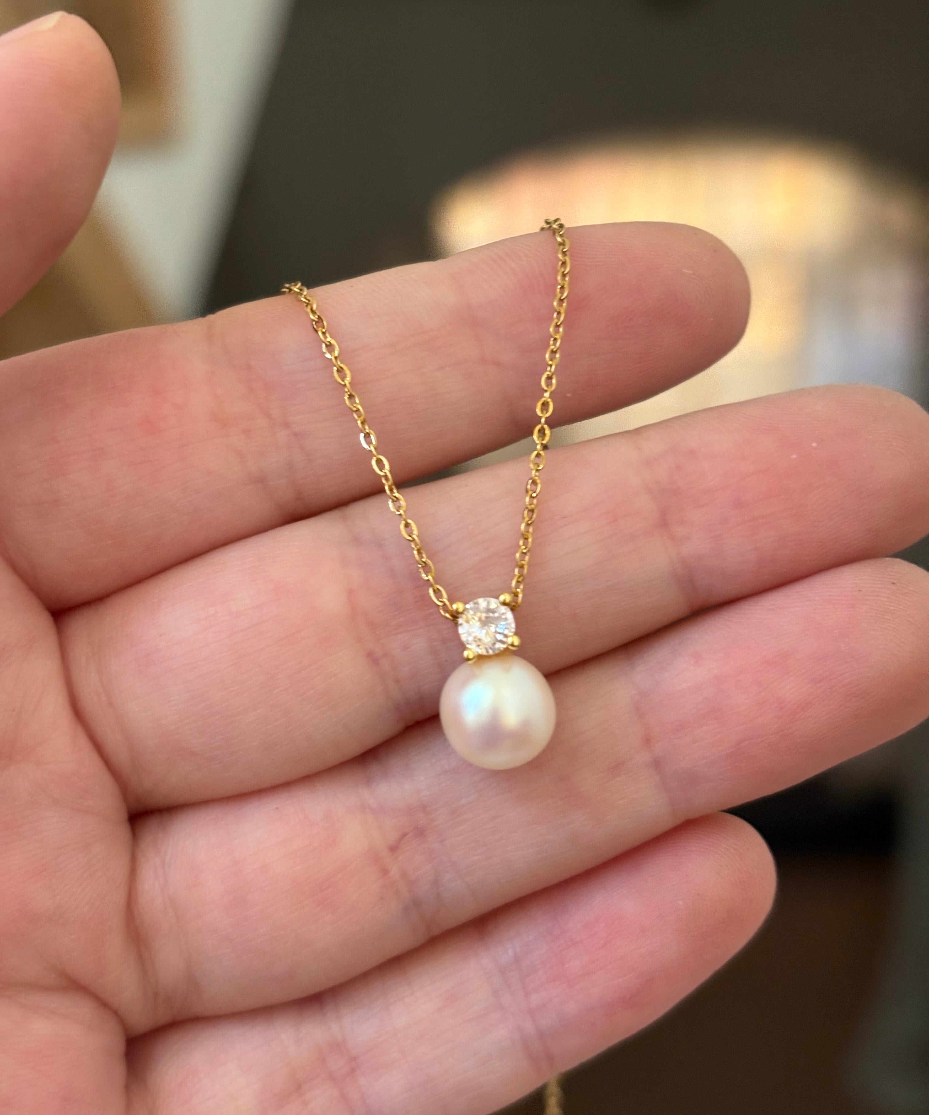 Pearl stone necklace