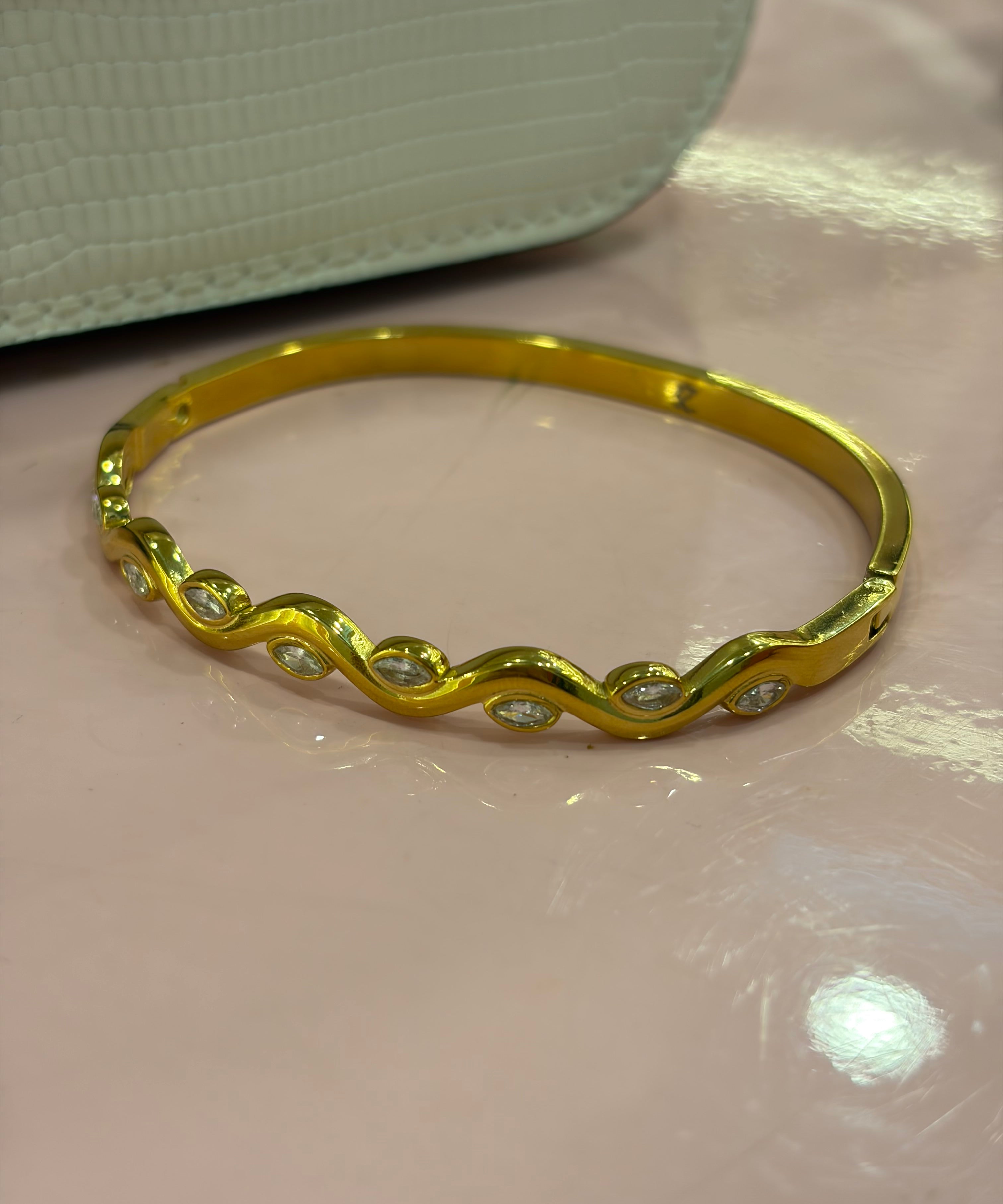 Lola bracelet