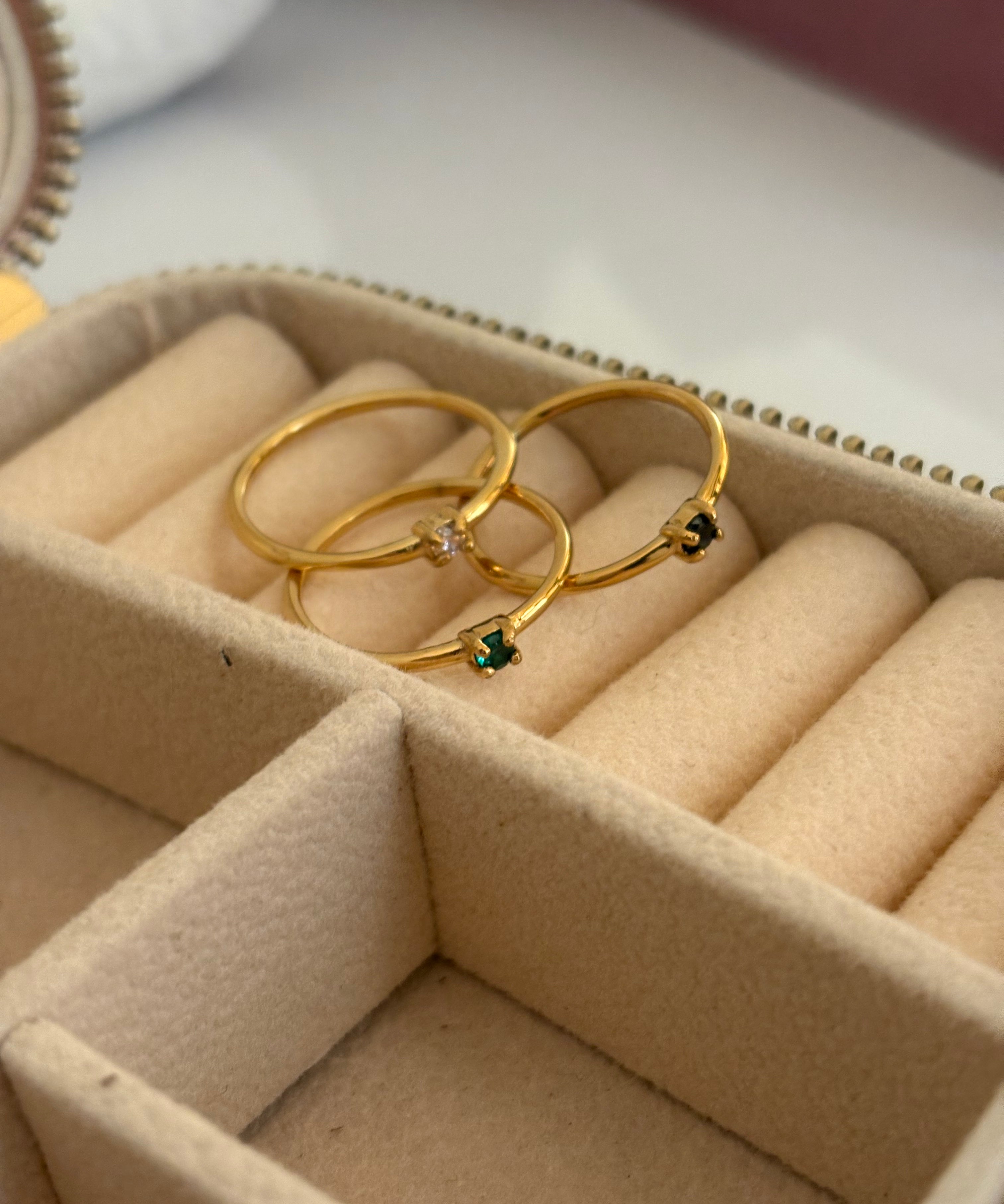 Amour ring