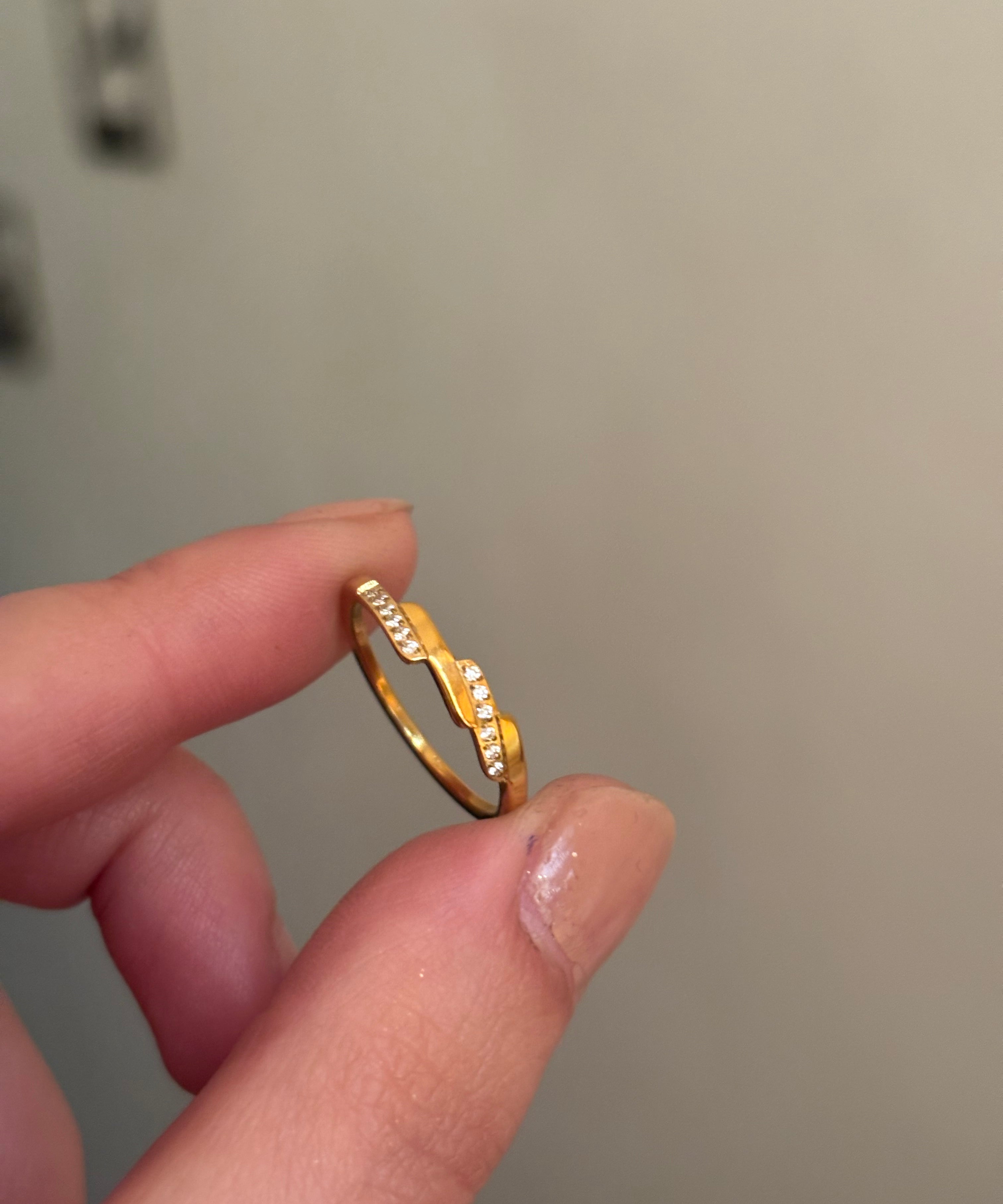 Bella ring