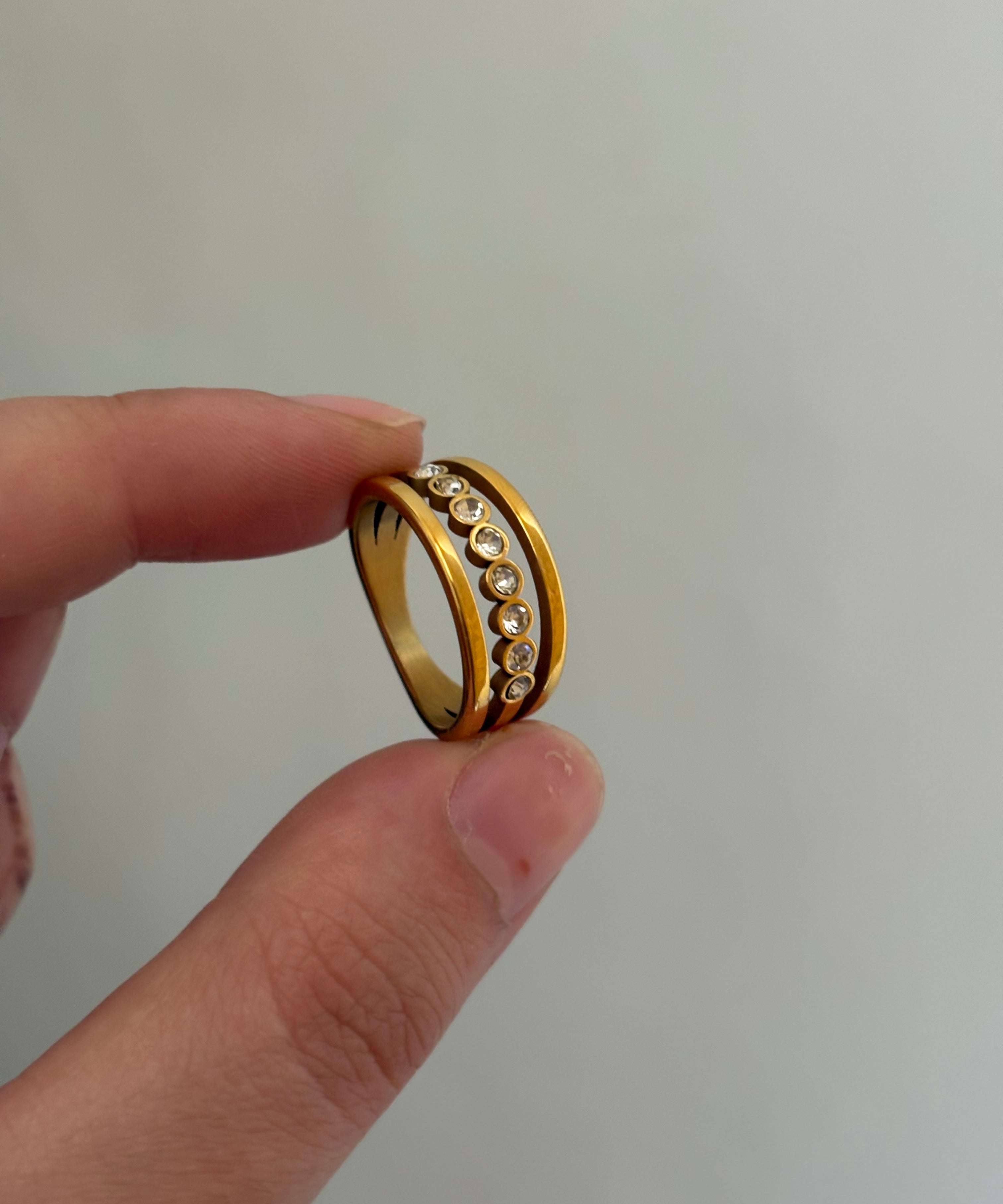 Dotted ring