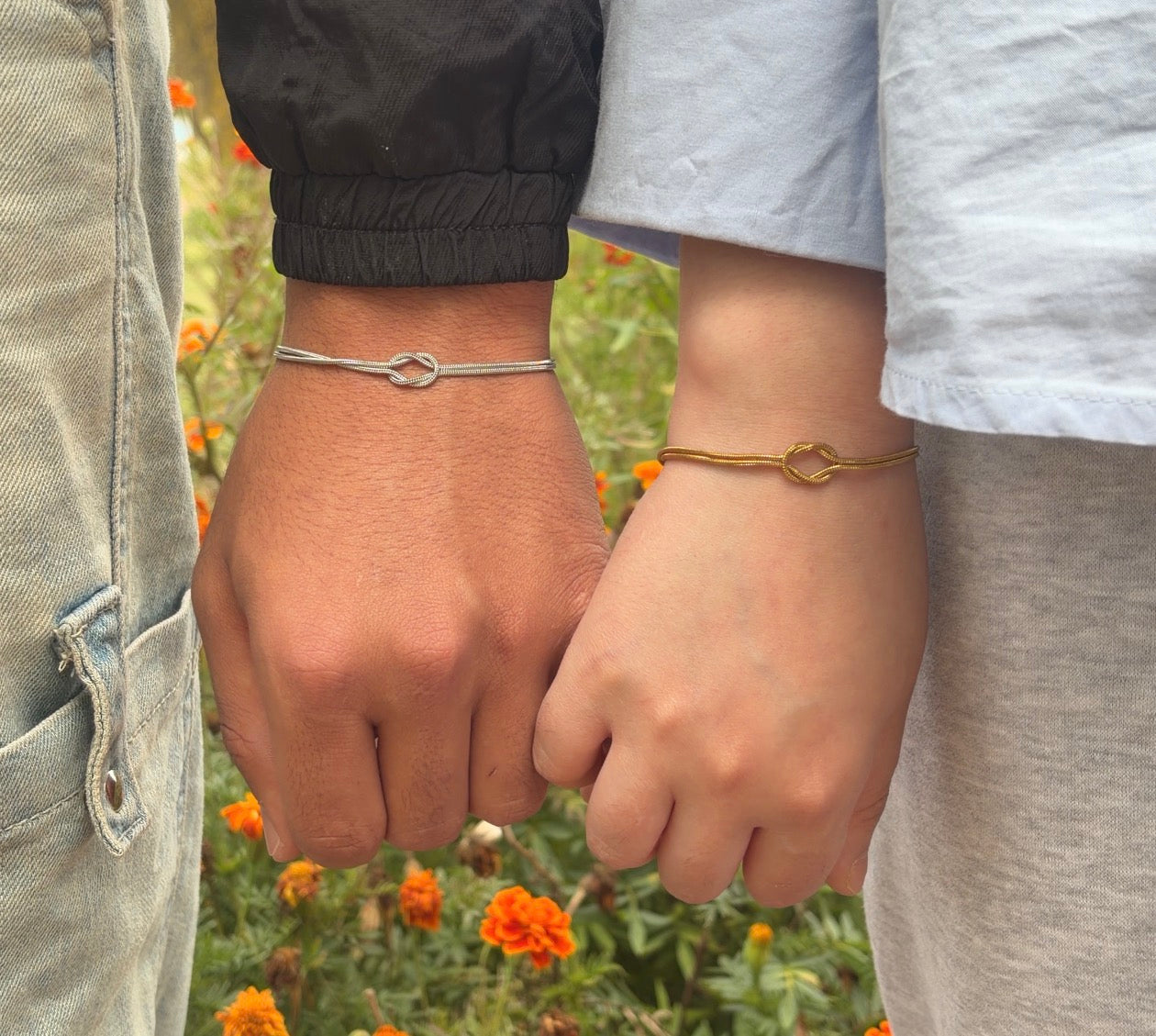 Knot bracelet (pair )