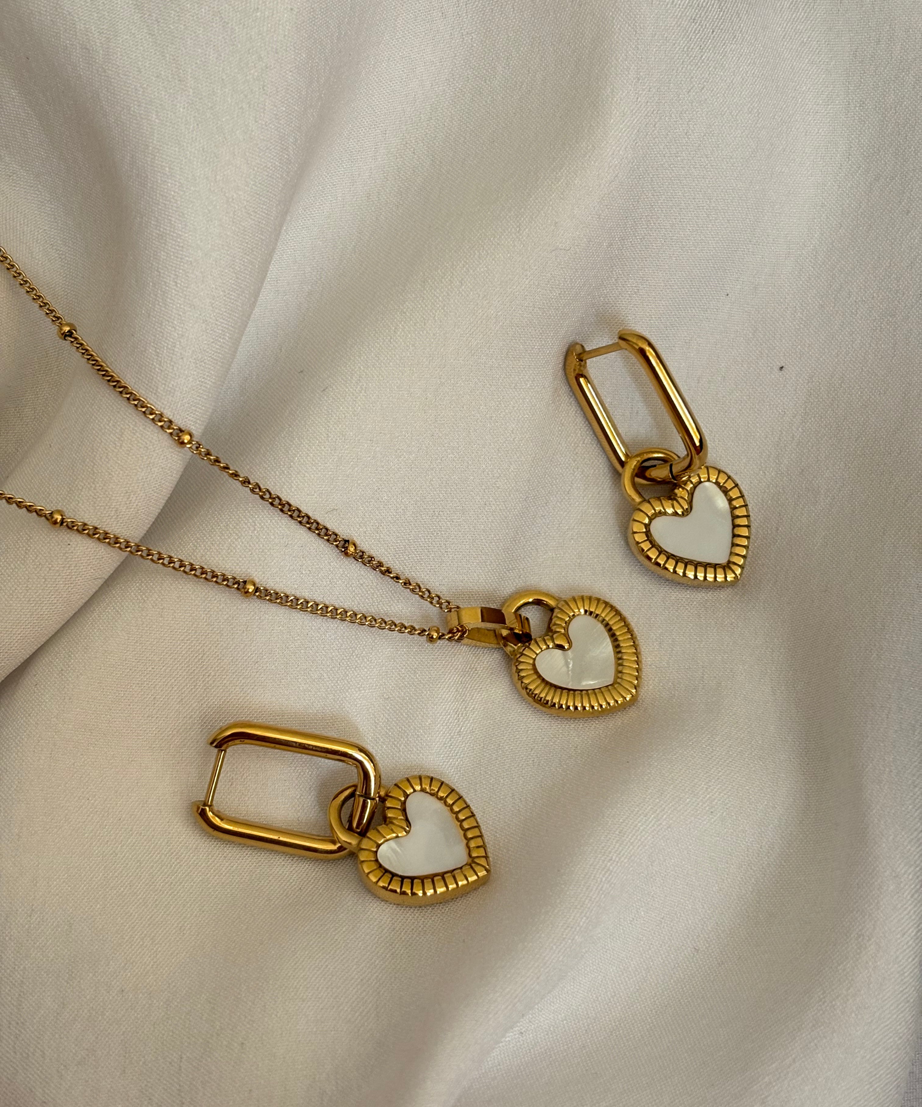 Reversible heart set