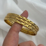 Hump bangles