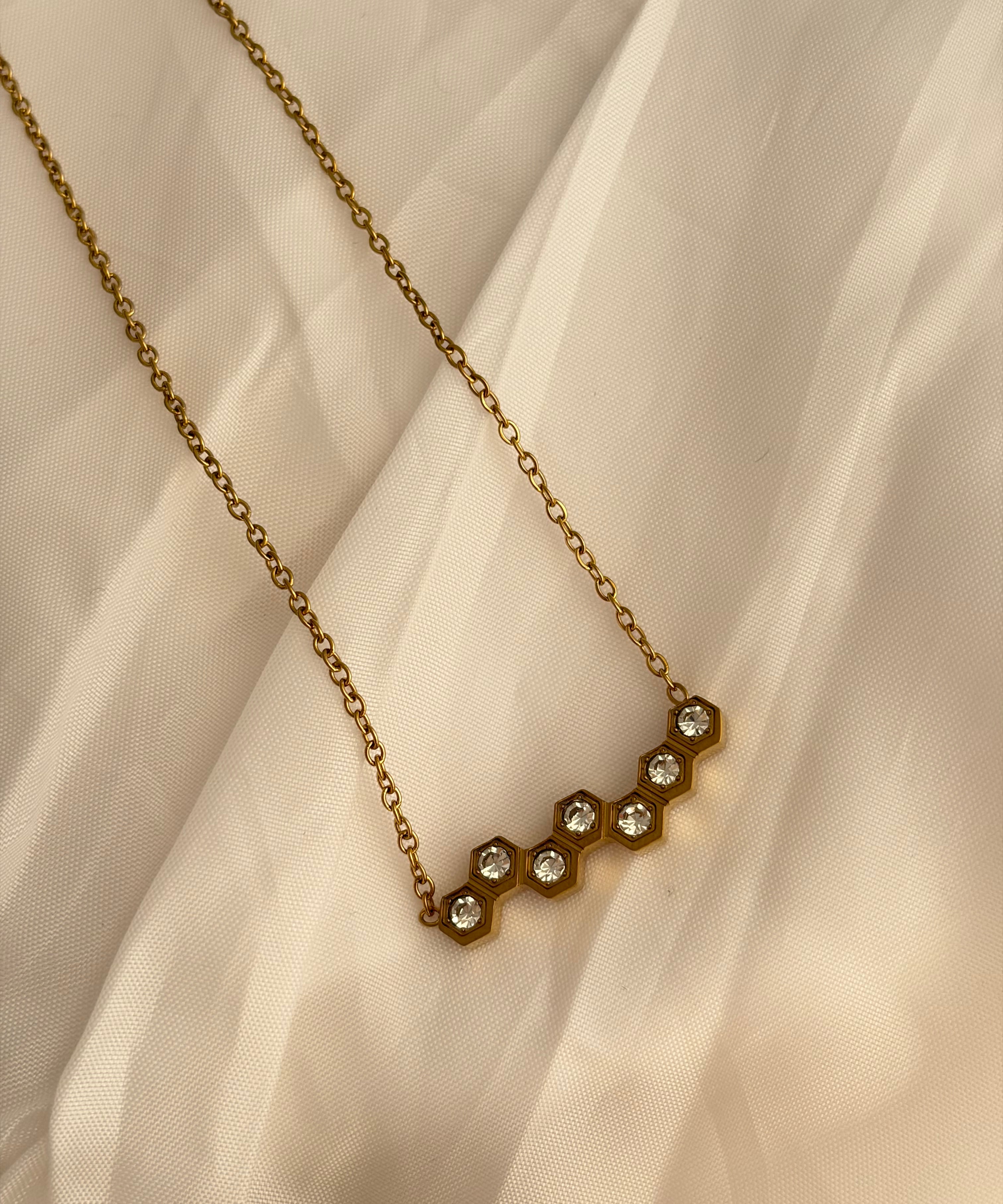 Comb necklace