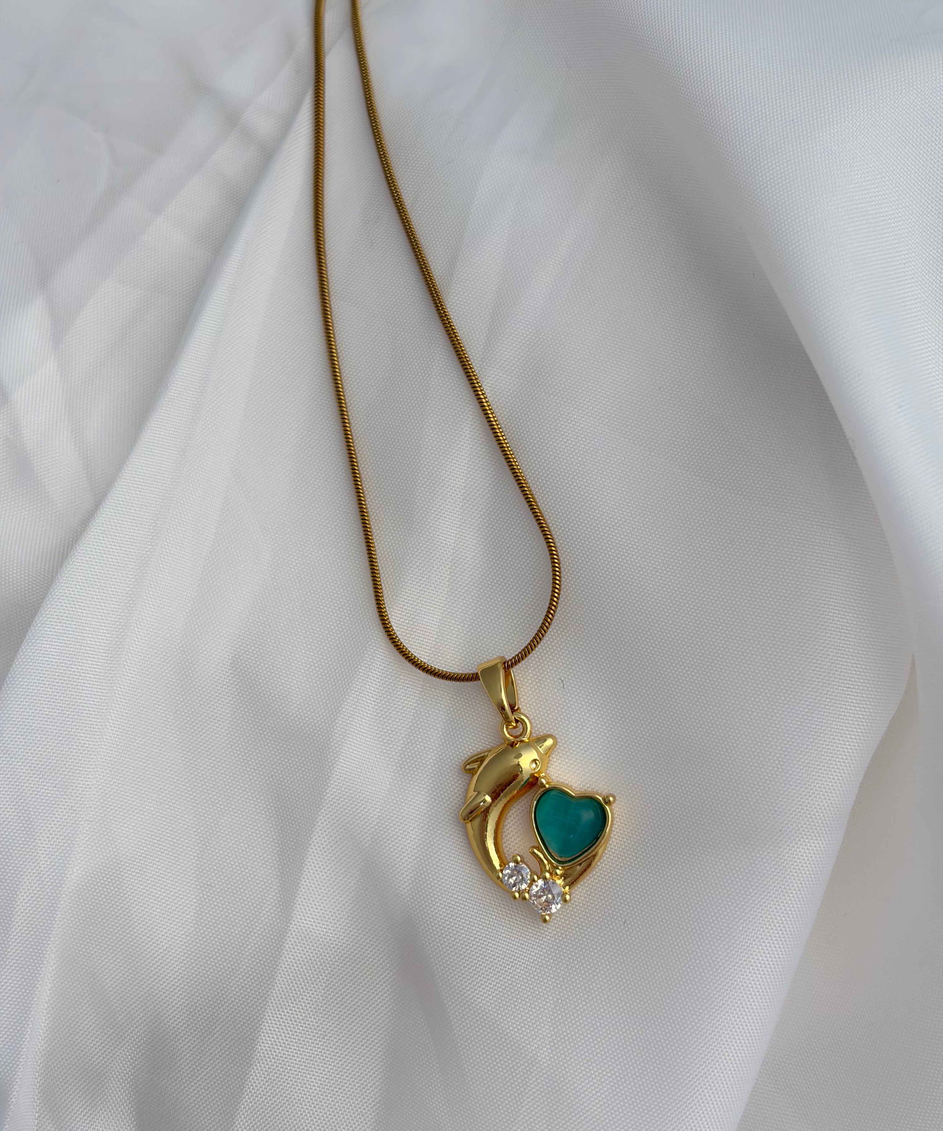 Dollie necklace