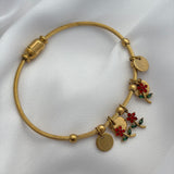 Flower charm bracelet
