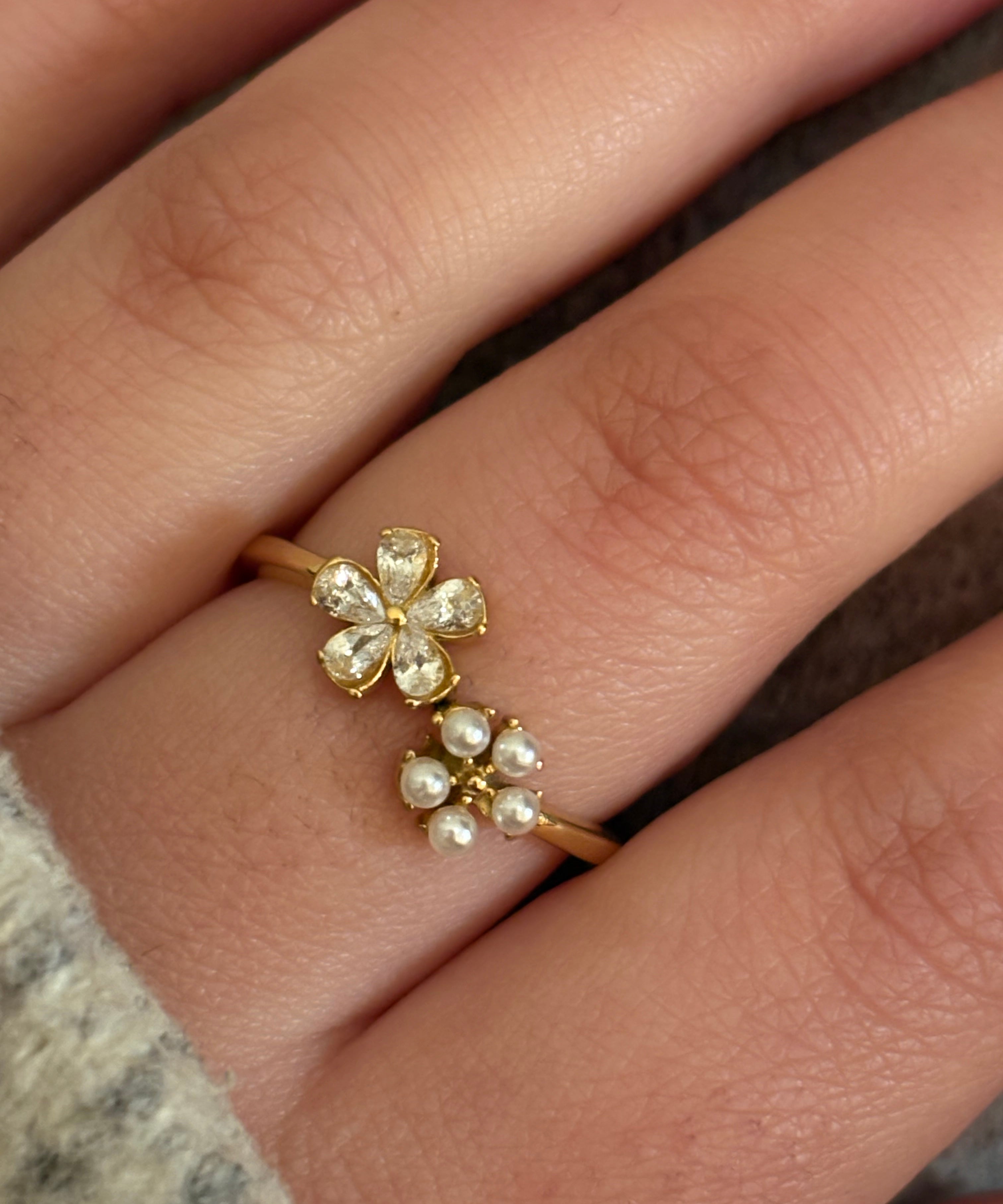 Stacy ring
