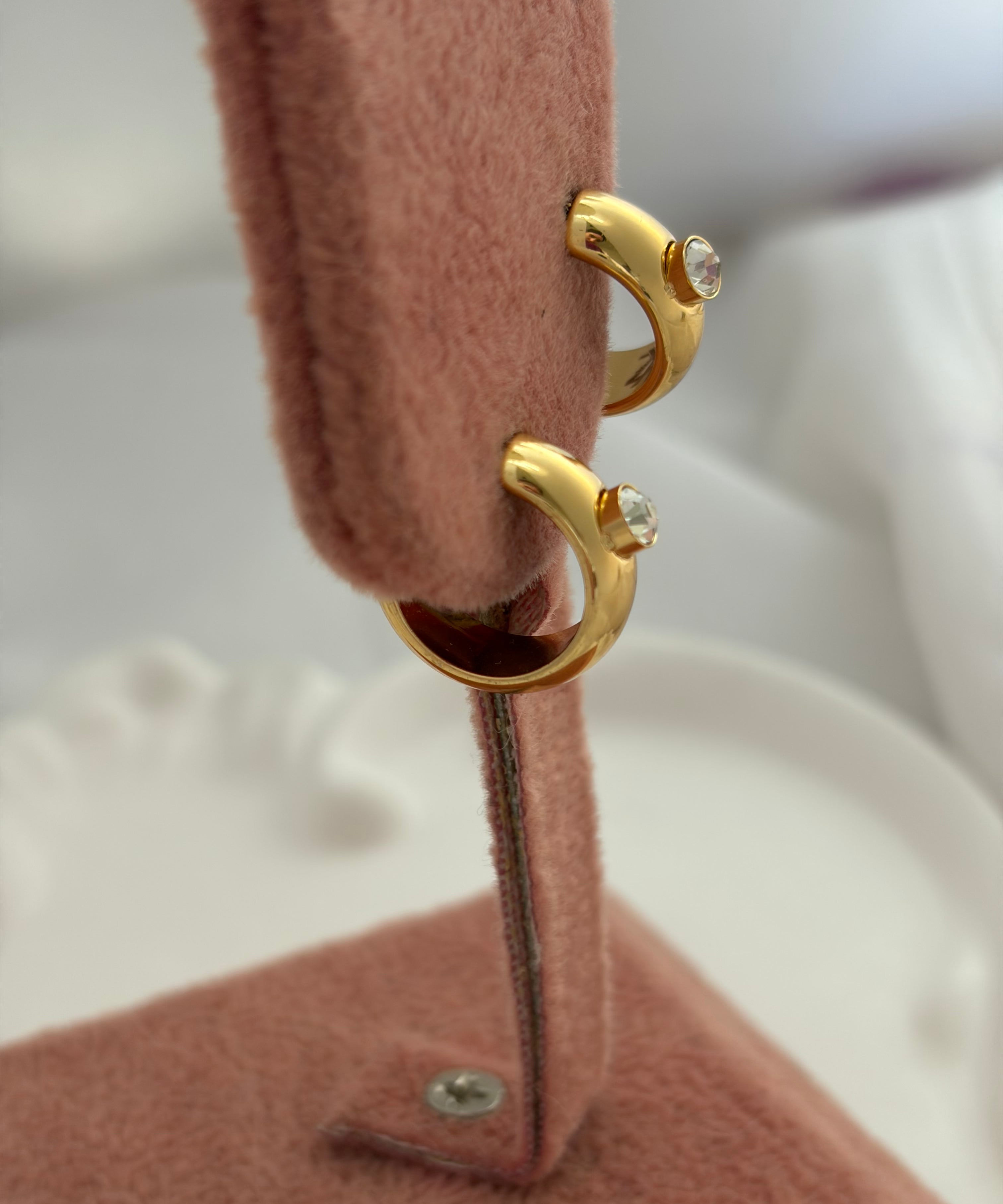 Snow earring