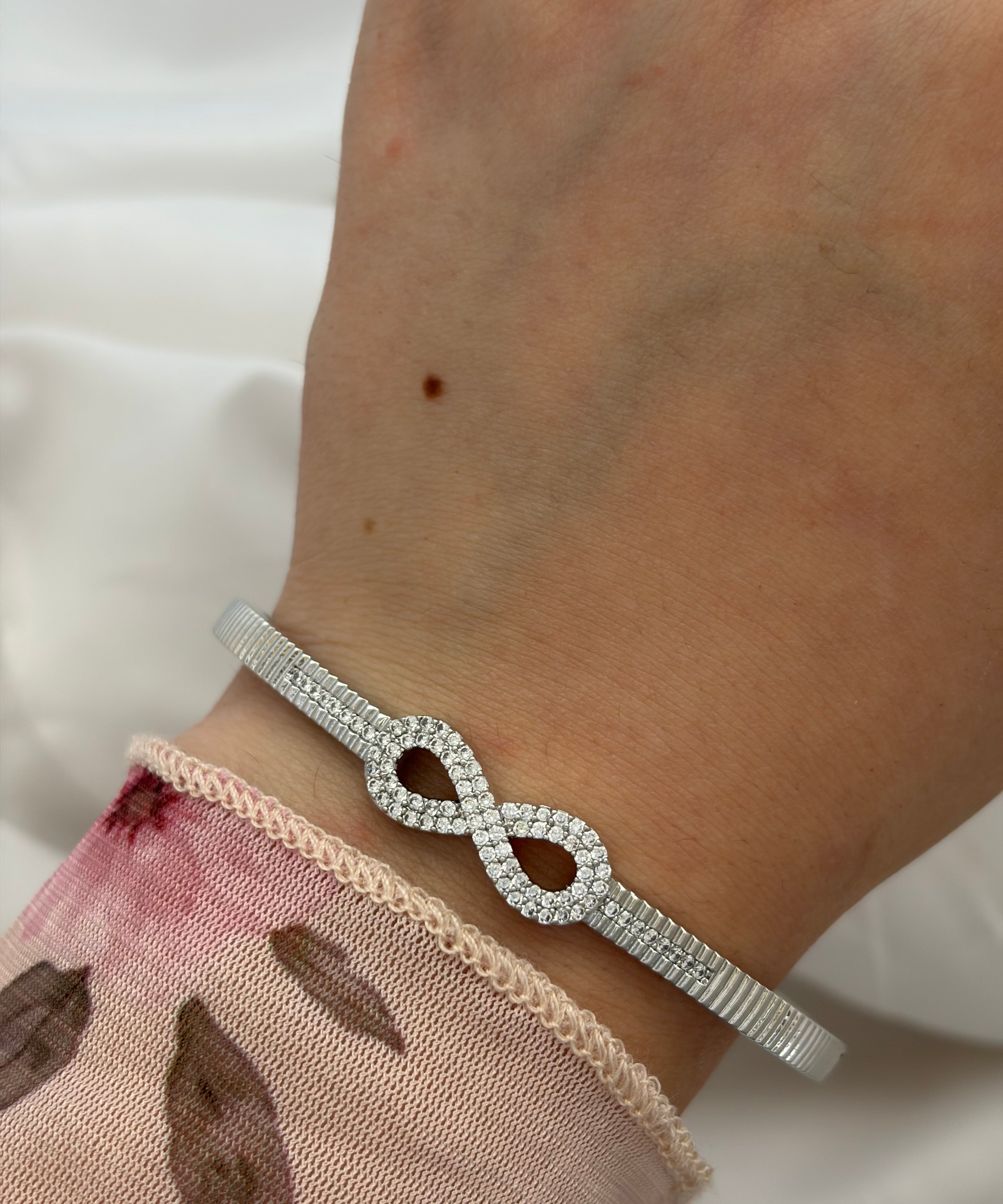 Infinity luxe bracelet